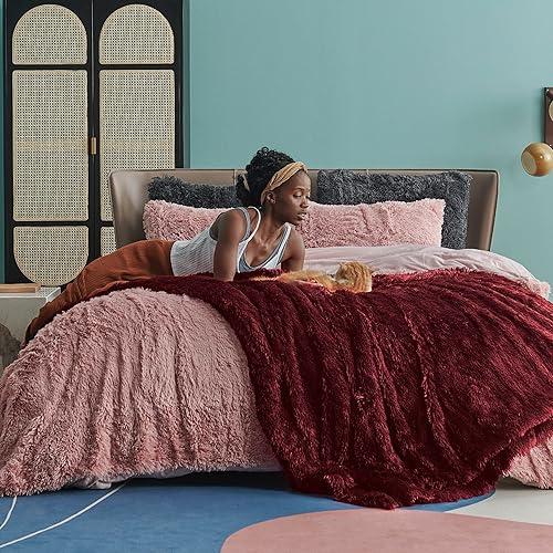 Miniatura 3 de Bedsure GentleSoft - Manta difusa de piel sintética Sherpa tamaño individual, color rojo burdeos, regalos acogedores para mujeres y hombres, forro