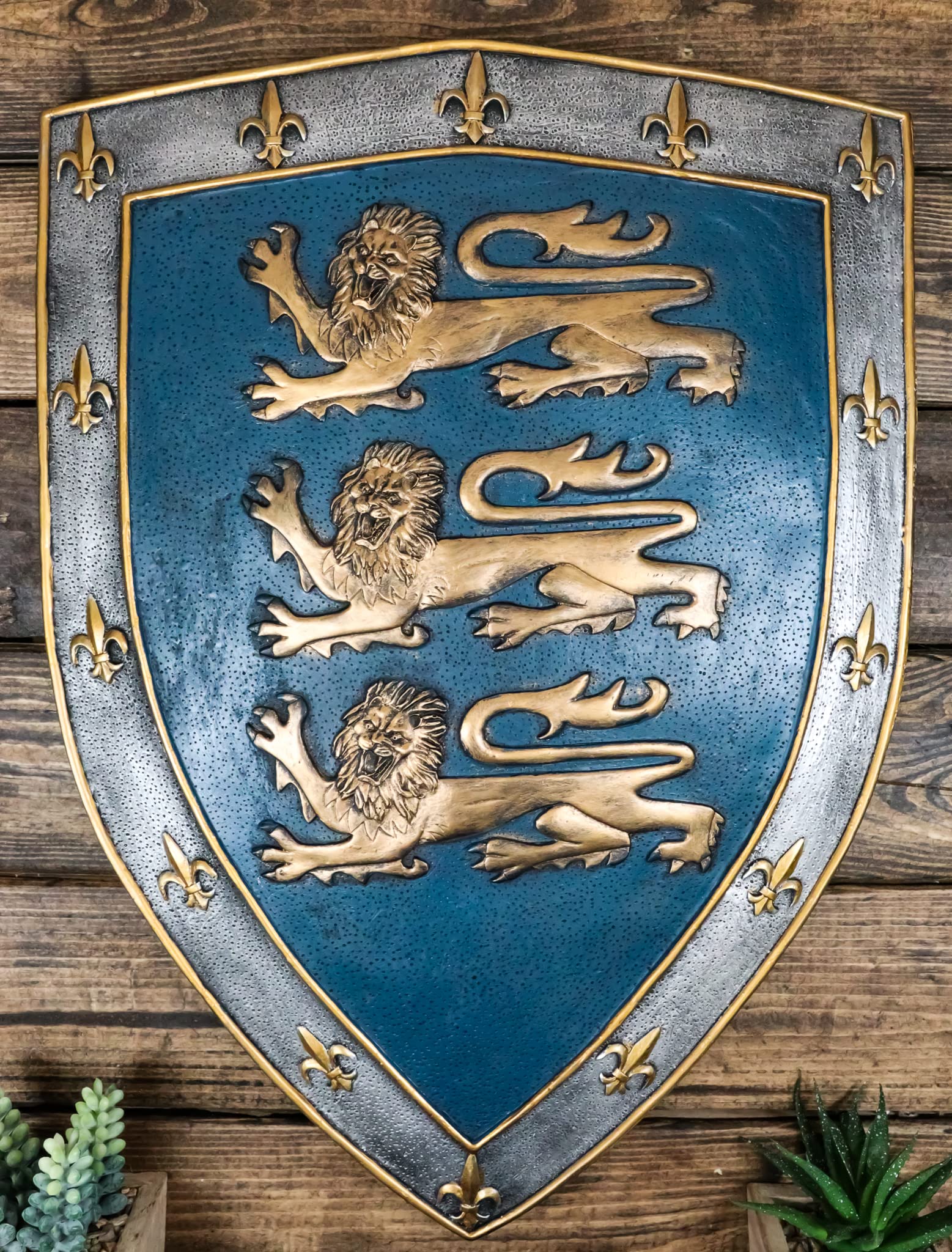 Ebros Gift Large Medieval Knight Royal Arms Of England Three | Desertcart  Seychelles, image size:1557x2048