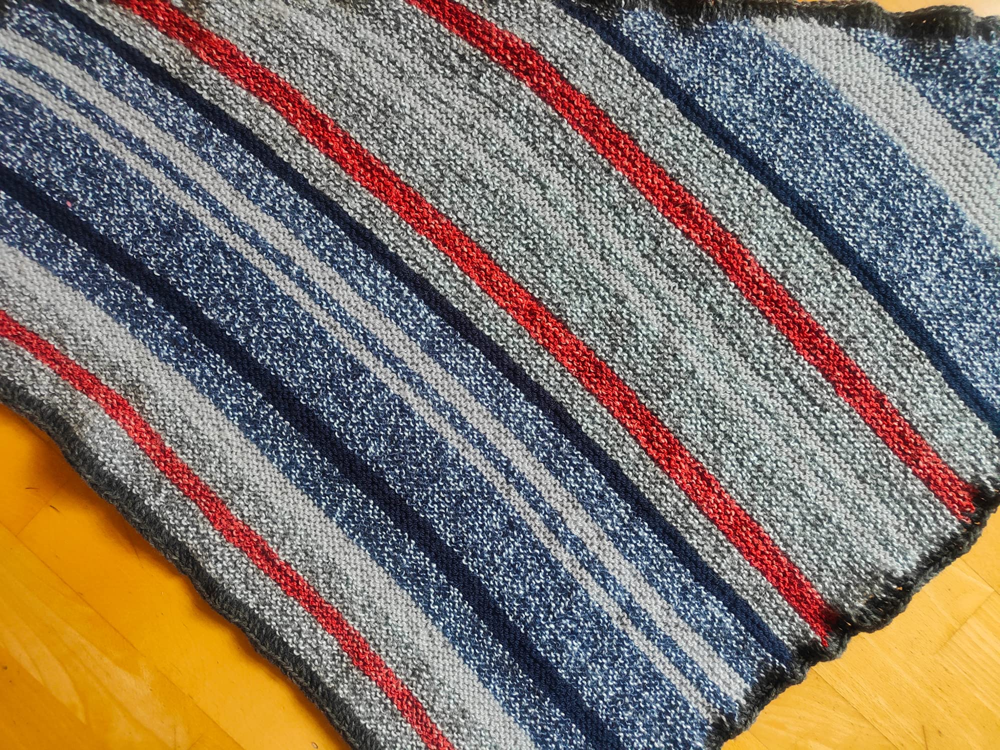 Wollschal Tuch XXL ca 160/74 mit Farbverlauf Dreiecktuch Dreieckschal Stola Umhang Wolltuch handgestrickt gestrickt