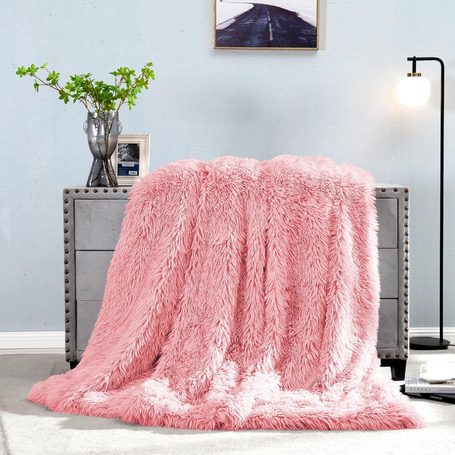 JONIYEAR Extra 2.8" Long Hair Fluffy Faux Fur Throw Blanket 50" x 60", Luxury Soft Decorative Fuzzy Furry Blankets for Couch, Cozy Plush Shaggy Blankets for Sofa Bed, Cute Lovely Blanket for Pet, Pink