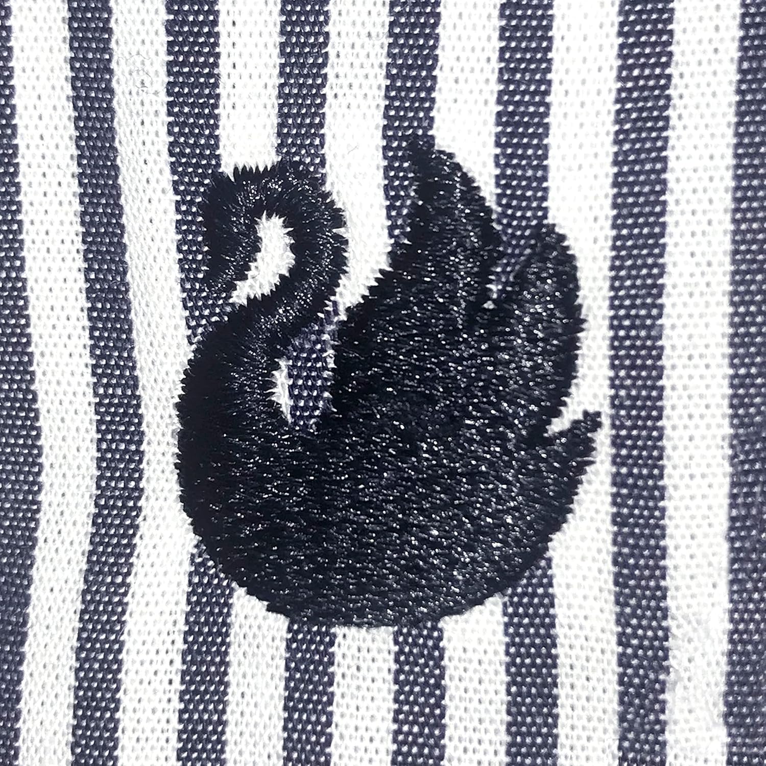 Gloria Vanderbilt Women's Amanda Monogram Button Down Shirt - Image 4