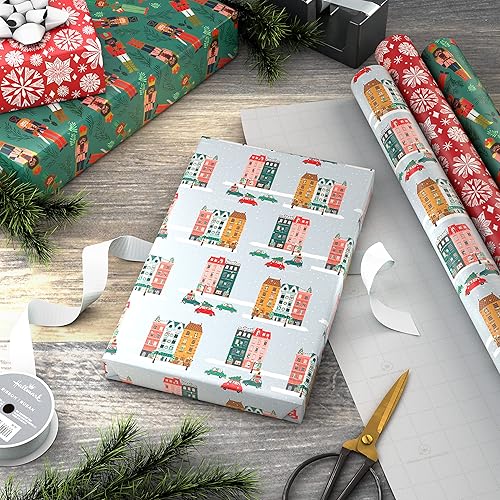 Vista 2 de Hallmark Papel de regalo de Navidad con líneas para corte en el reverso (3 rollos: 120 pies cuadrados en total), escena de la ciudad de invierno
