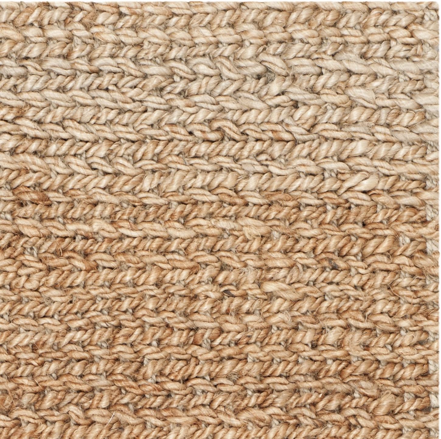 SAFAVIEH Natural Fiber Collection Accent Rug - 2'3" x 4', Natural, Handmade Farmhouse Jute, Ideal for High Traffic Areas in Entryway, Living Room, Bedroom (NF732A)