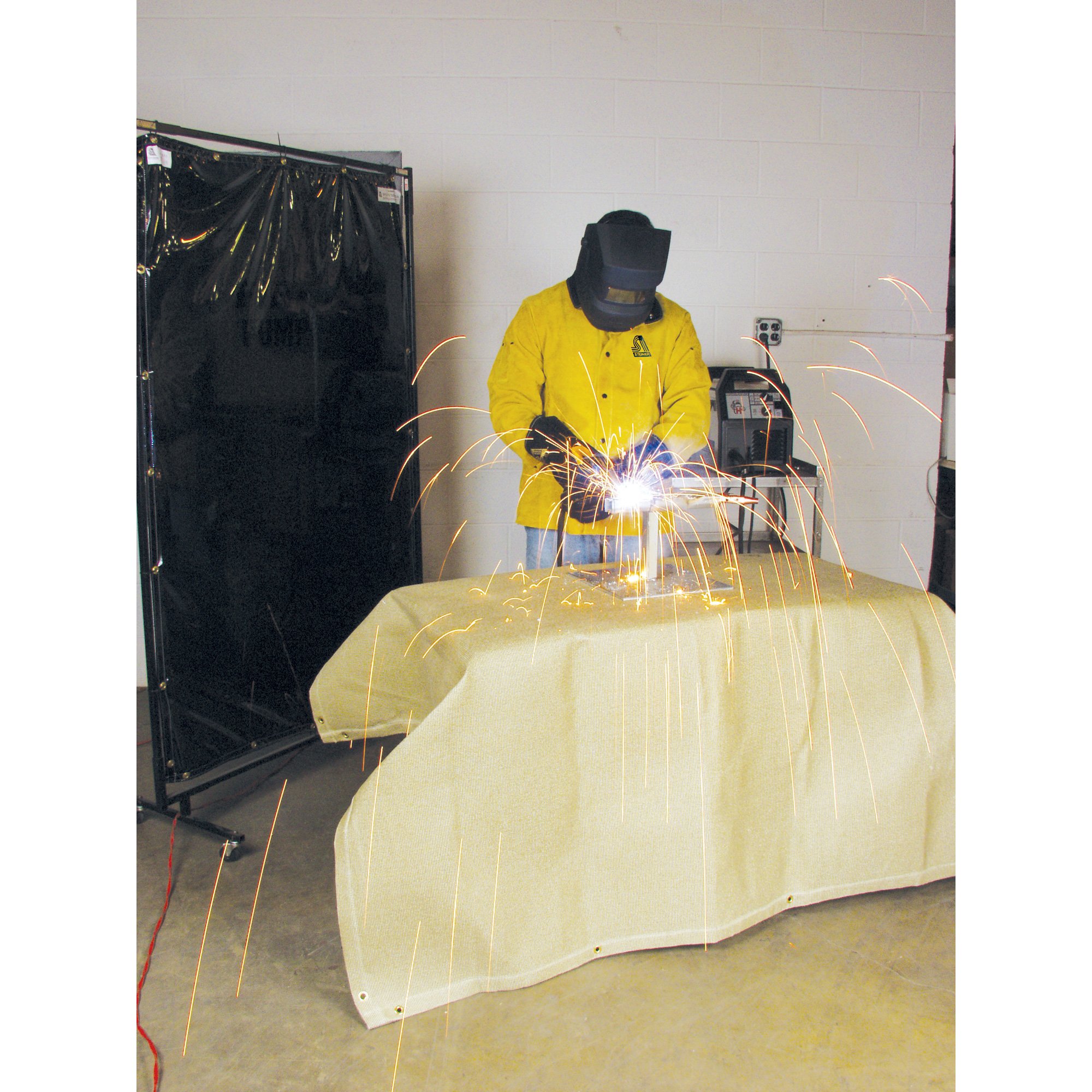 Steiner Toughguard Welding Blanket - 4ft. x 6ft., Model# 37246-NCC