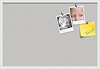 Vista 118 de PinPix Tablero de anuncios de corcho de 12 x 12 pulgadas. Este tablero decorativo enmarcado viene con diseño de círculos B W y un marco blanco