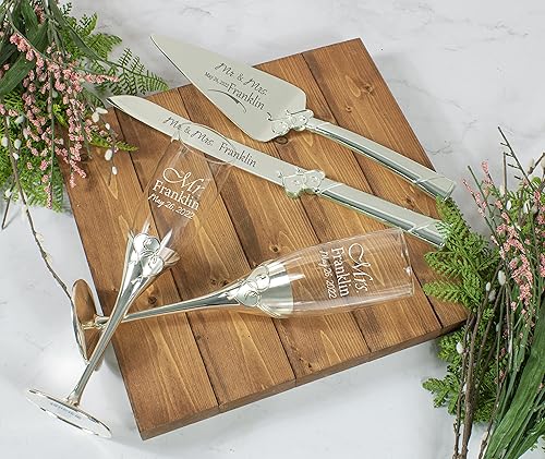 Miniatura 3 de Lenox True Love - Paquete de boda personalizado, incluye cuchillo para pastel de boda grabado personalizado y juego de servidor con flautas de