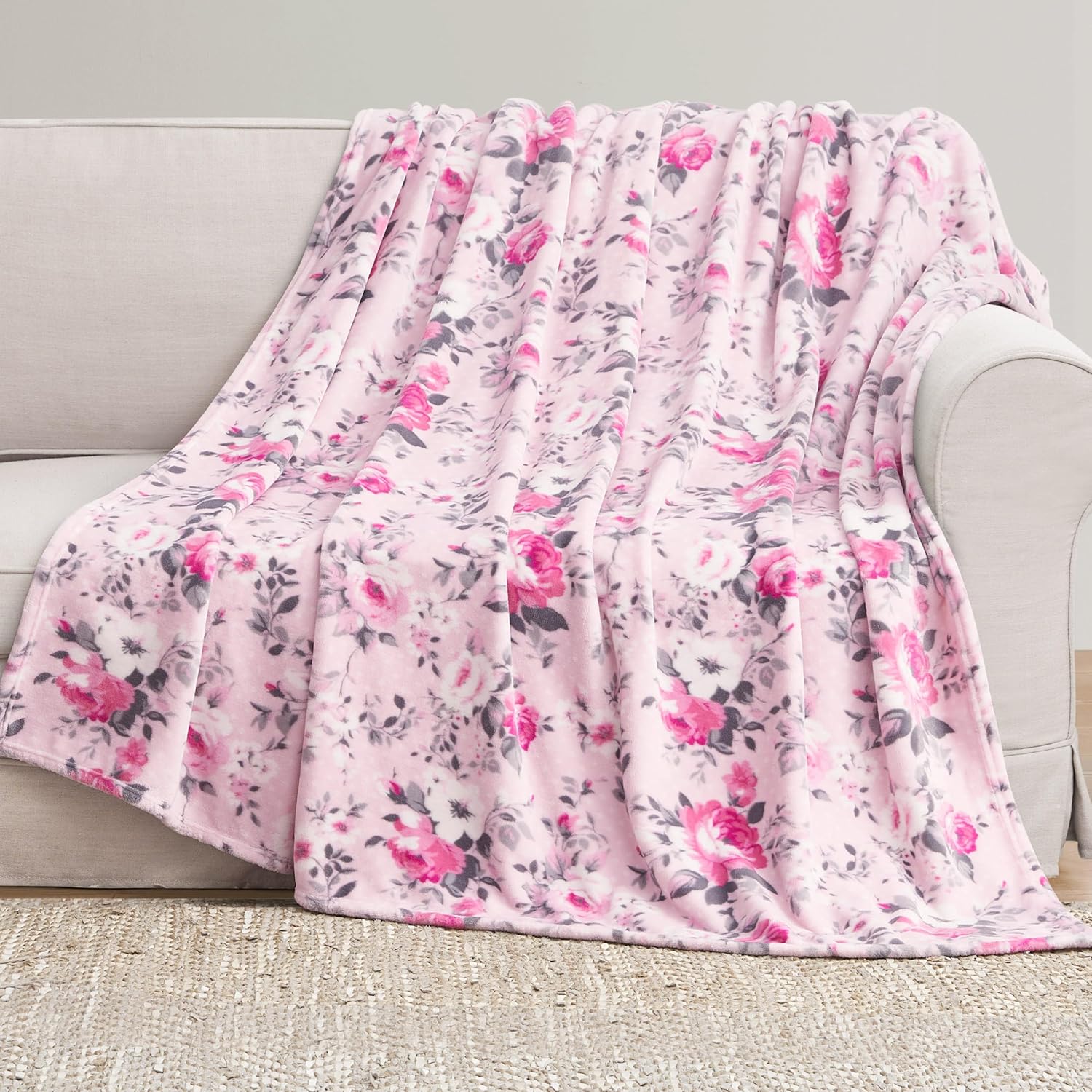 Jessica Simpson Oversized 60"X70" Plush Throw Blanket, Esther Blush Roses