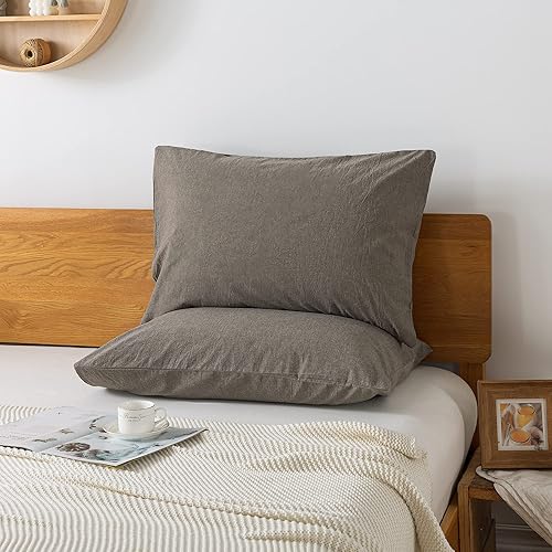 Fundas de almohada de algodón lavado, paquete de 2 fundas de almohada suaves con cierre de sobre, transpirables, color gris, tamaño Queen (20 x 30