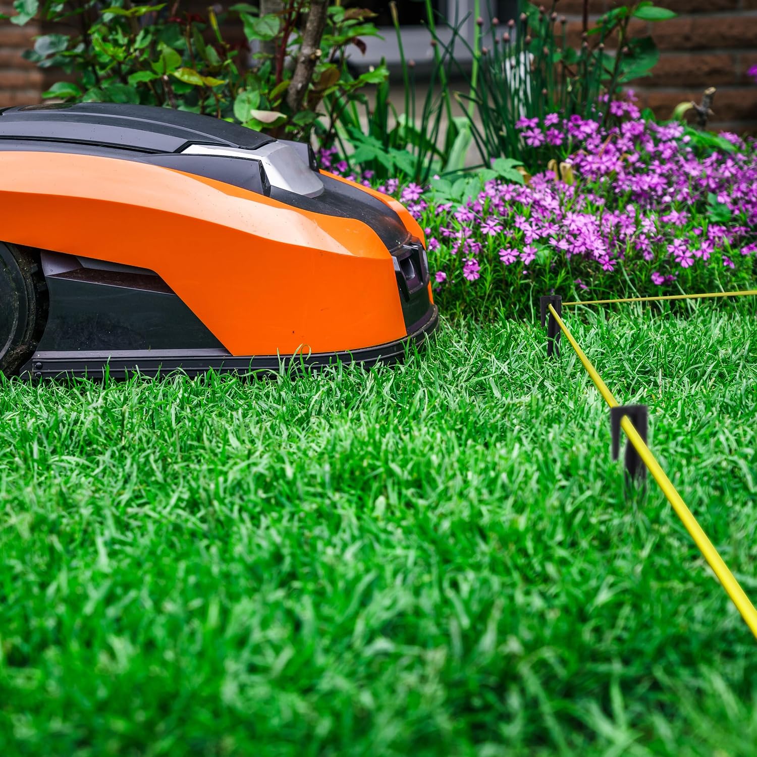 Relaxdays Ground Hook Robotic Lawnmower, Pack of 100, Laying Aid for Boundary Cables, Plastic, Lawn Robot Accessories, Black