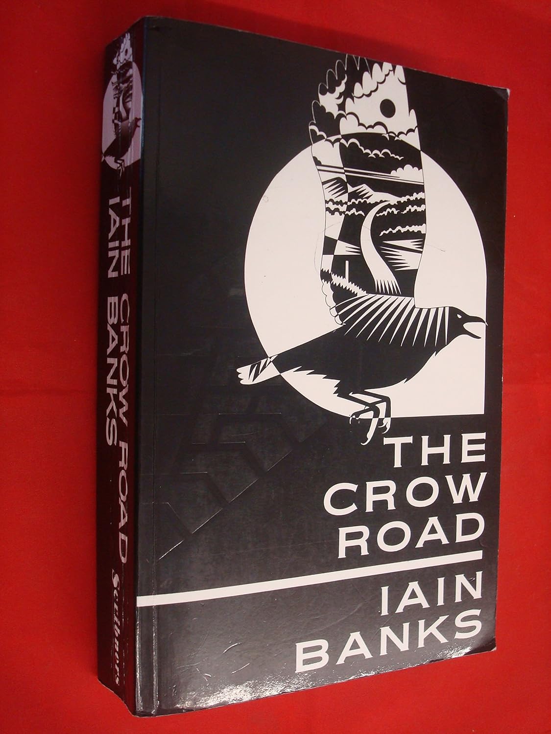 The Crow Road Banks, Iain 9780356206523 Books