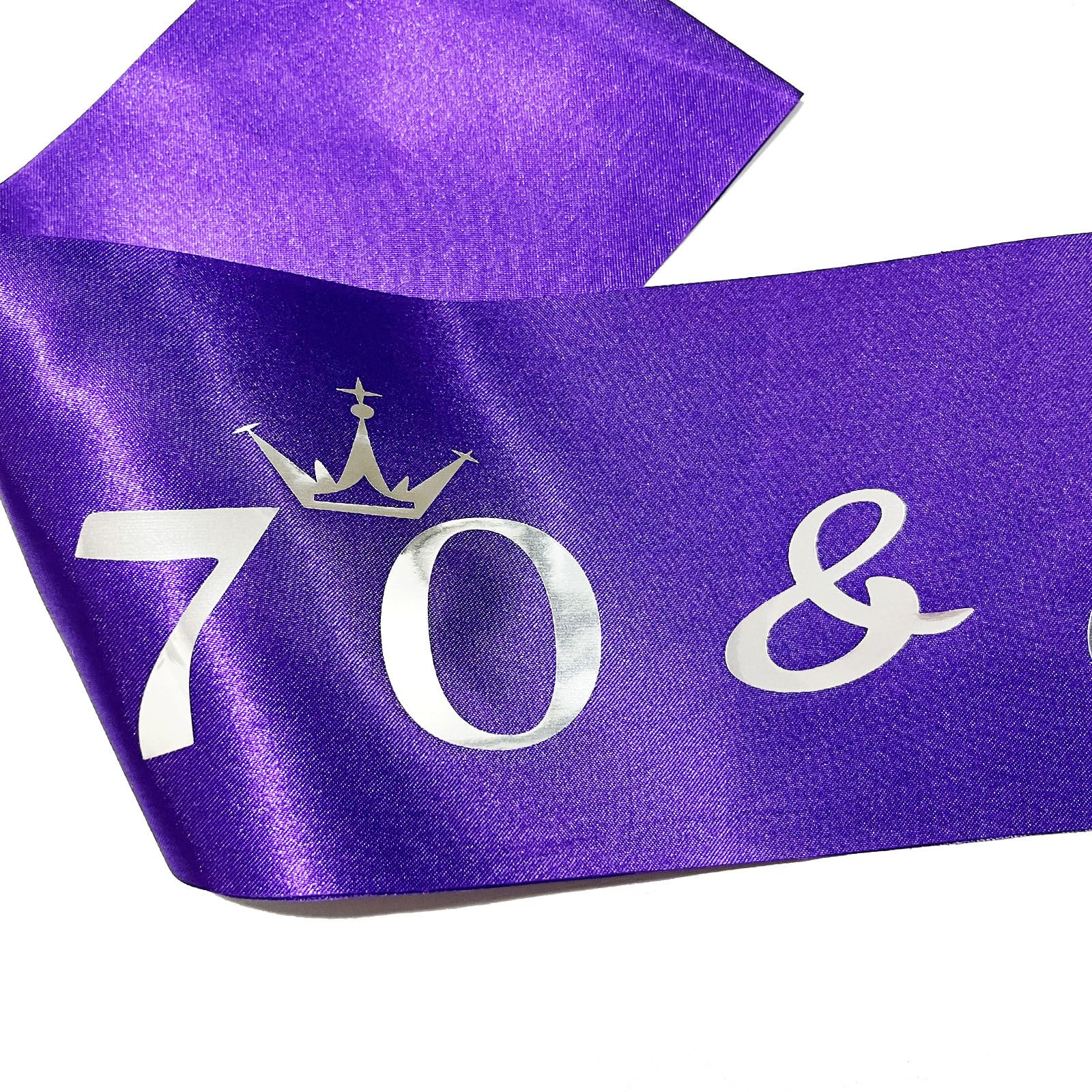 Banda de 70 cumpleaños, fabulosa banda de satén morado de 70 cumpleaños con letra de lámina plateada, accesorios de decoración de 70 cumpleaños, decoración de fiesta, morado y plateado