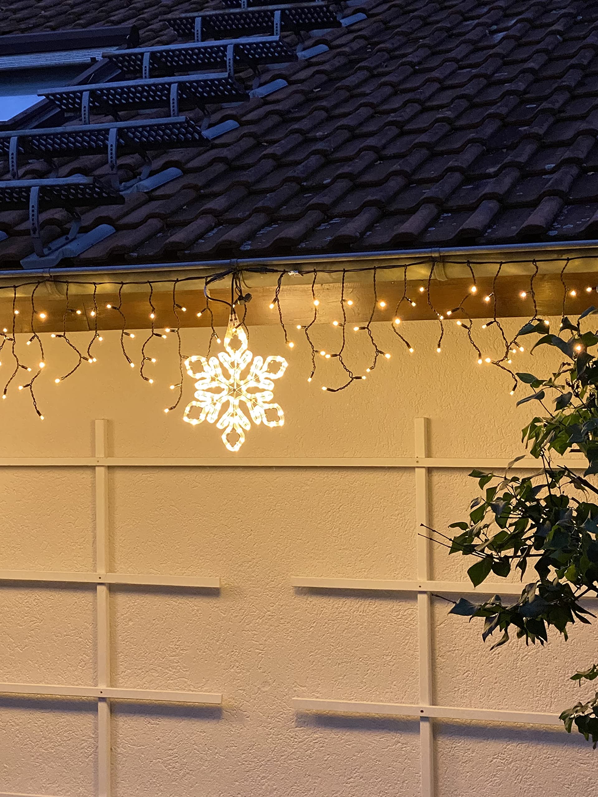 Profi Serie - LED Schneeflocke, Weihnachtsbeleuchtung außen figuren, Warmweiß, 40 * 35cm, IP65, 230V, mit Netzkabel, Rostfrei Alu-Rahmen, Erweiterbar, Fenster, Dach, Balkon, Garten, Deko