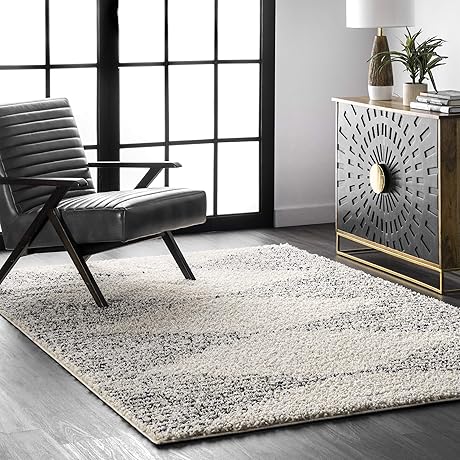 nuLOOM Scarlette Diamond Pattern Area Rug, Off-White, 8x10
