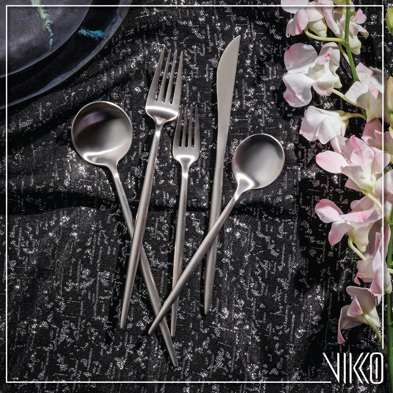 Vikko Decor Modern Silverware Set, Brushed Silver Flatware Set, 18/10 Stainless Steel, Elegant Long Handled Cutlery, Satin Matte Silverware for Upscale Dining, 20 Pc Set, Service for Four(4)
