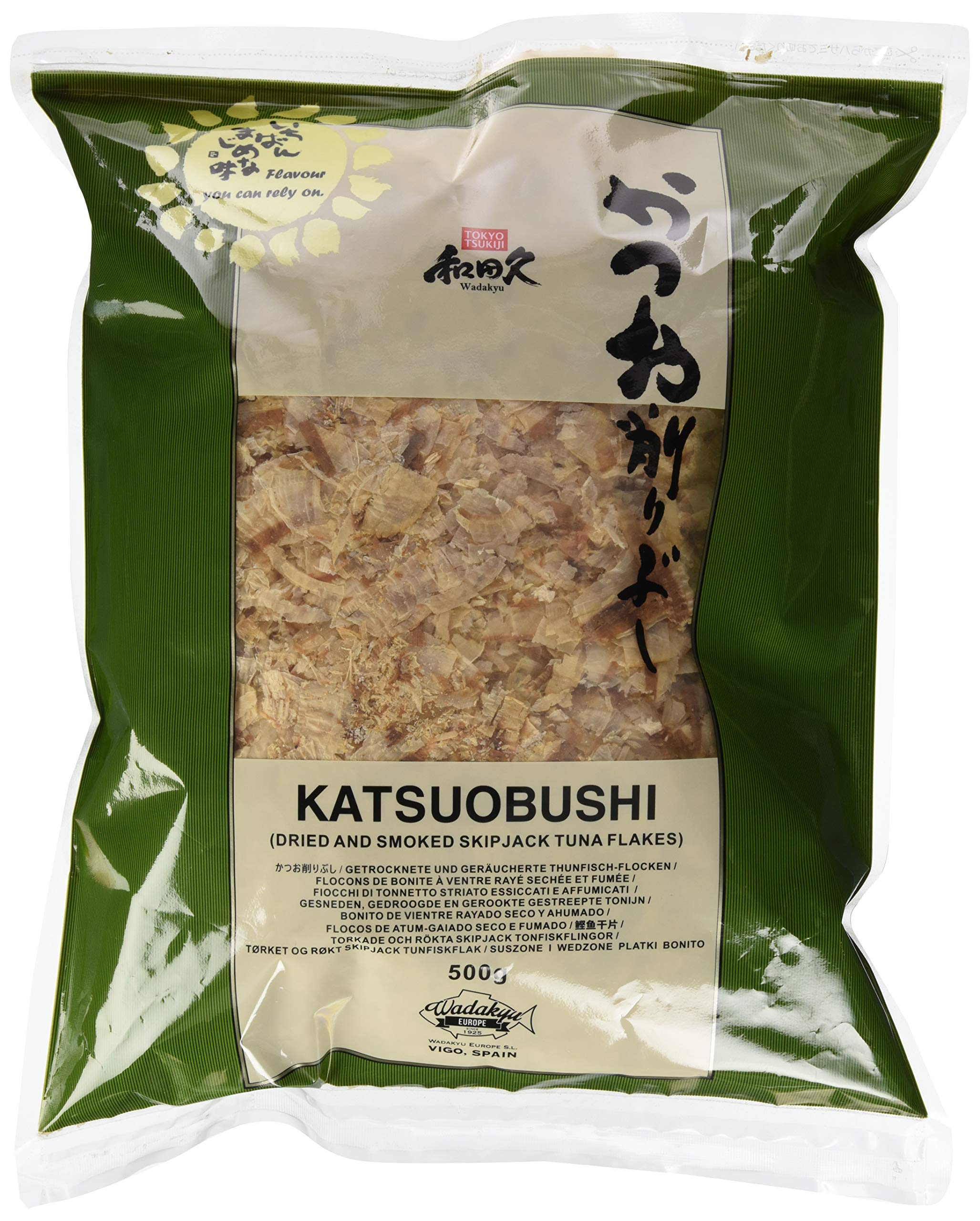 WADAKYU Katsuobushi Bonito Flocken – Aus 100 Prozent getrocknetem und geräuchertem Bonito Thunfisch – Ideal für die japanische Küche – 1 x 500 g