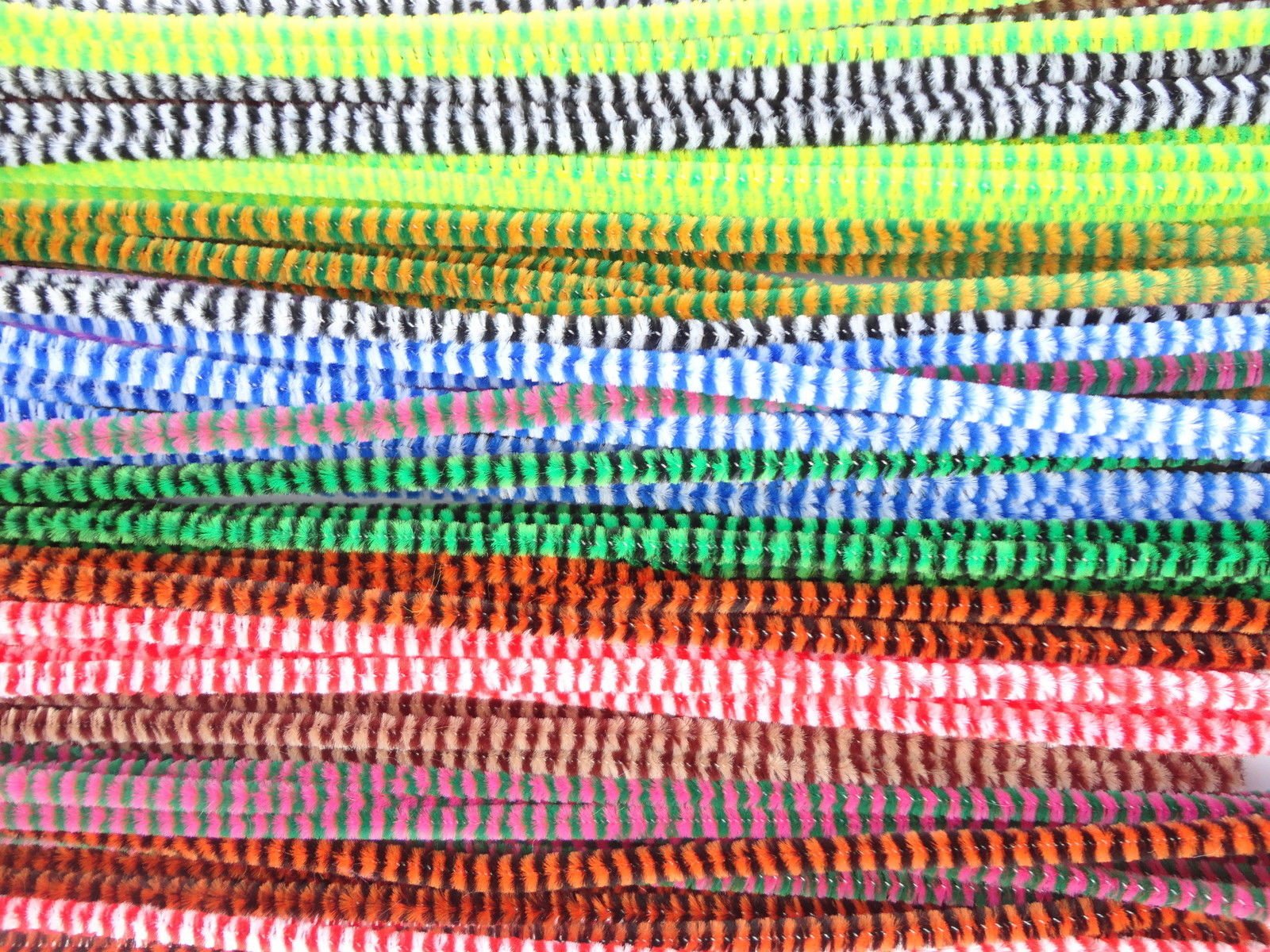a2bsales 100 x Chenille Tiger Tails Stripe Craft Pipe Cleaners Stems - 12" / 30cm Striped - Image 3