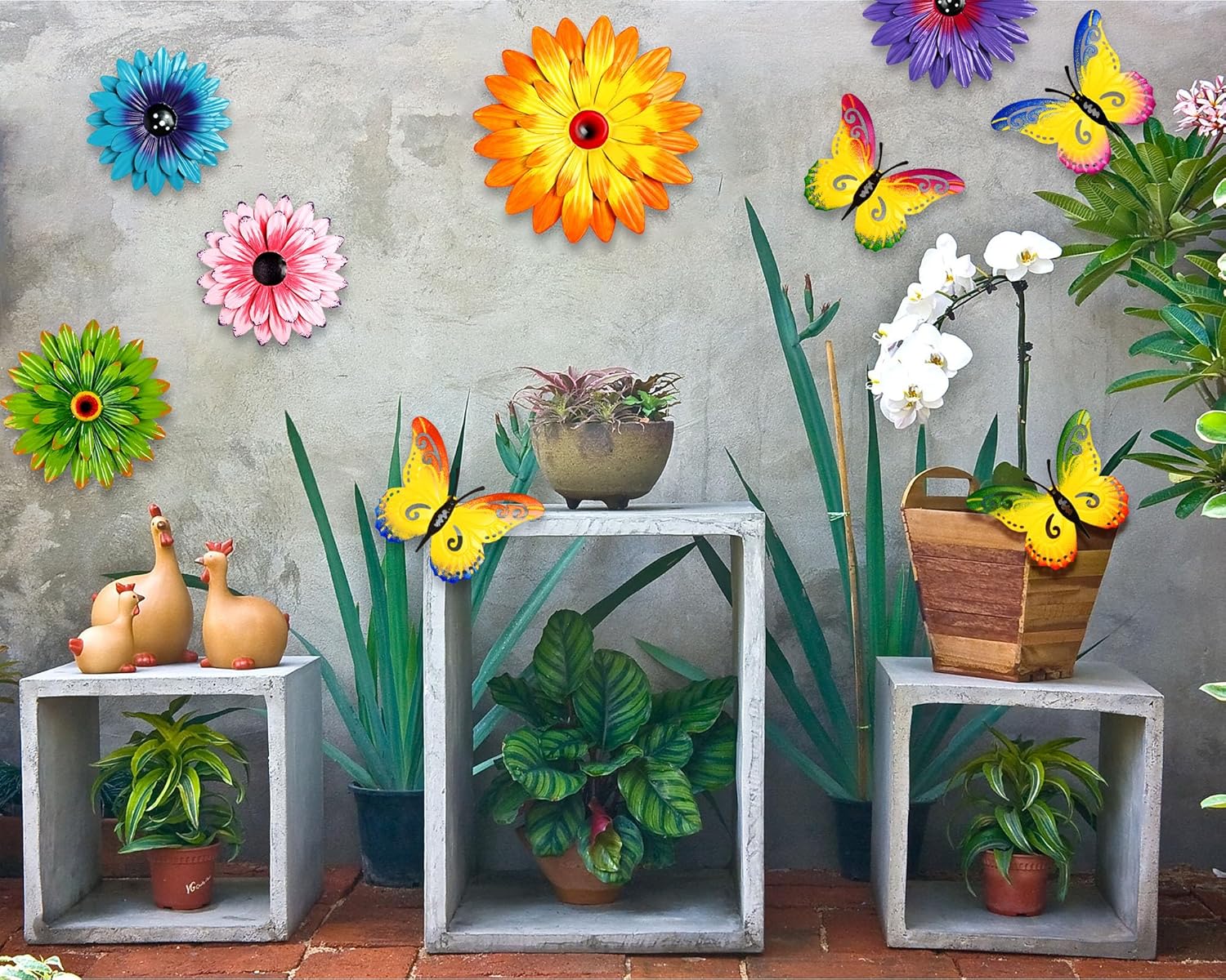 Gisafai 10 Pack Metal Flowers Wall Decor Outdoor, 3D Metal Daisy & Butterfly Fence Decor Wall Art for Garden Patio Backyard Balcony, Colorful Housewarming Birthday Mother's Day Gift(Fashion)