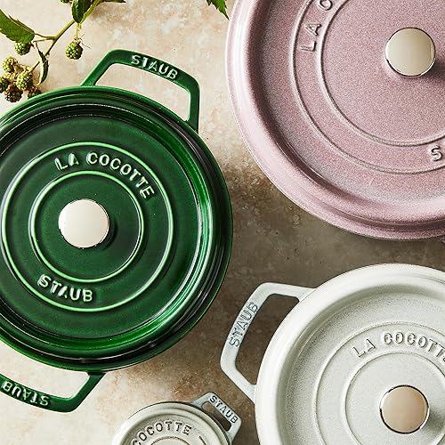 Vista 60 de STAUB Horno holandés de hierro fundido 4-qt Round Cocotte, fabricado en Francia, sirve 3-4, blanco