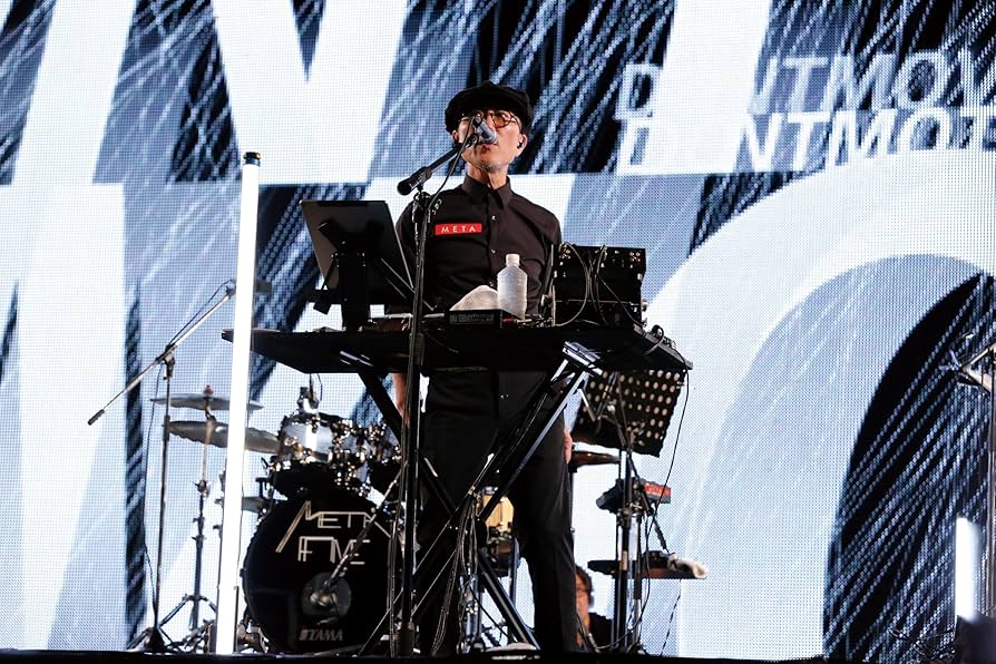 Amazon.co.jp: WORLD HAPPINESS: ミュージック