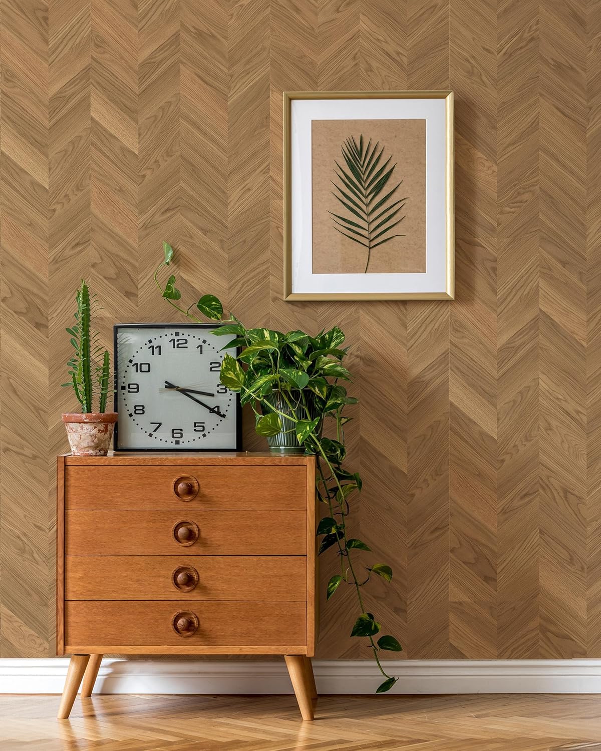 壁紙屋本舗 Herringbone Wood Peel and Stick Wallpaper, Removable Contact Paper for Walls, Cabinets & Furniture, Renter Friendly Repositionable, Brown 9in x 19.7ft, Made in Japan, EASYWALLTAPE EST24