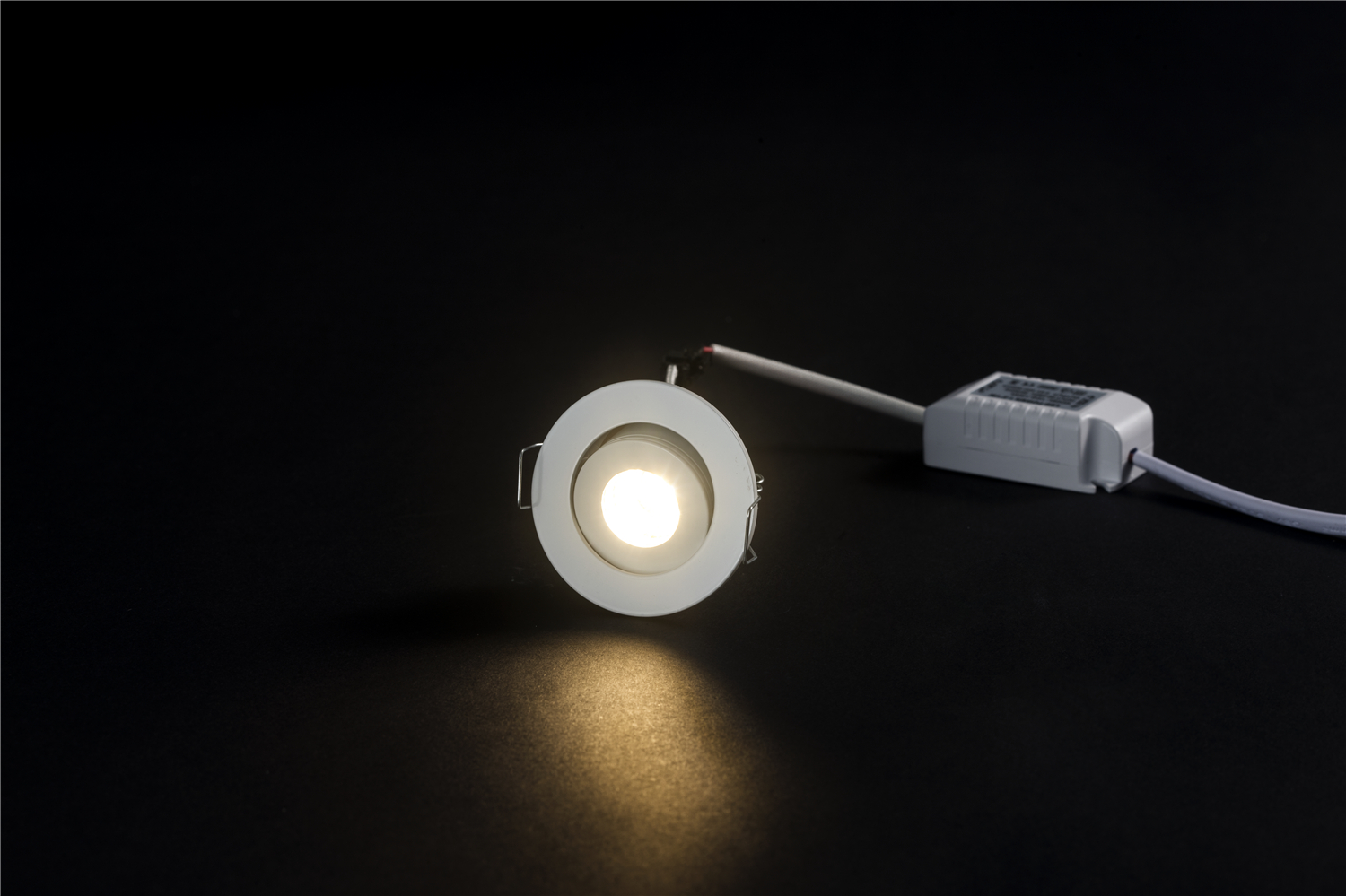 Image of Pack of 10 3W COB LED Downlights Kit Under Cabinet Recessed Ceiling Light Fixture with Adjustable Eyeball + Driver 3000K