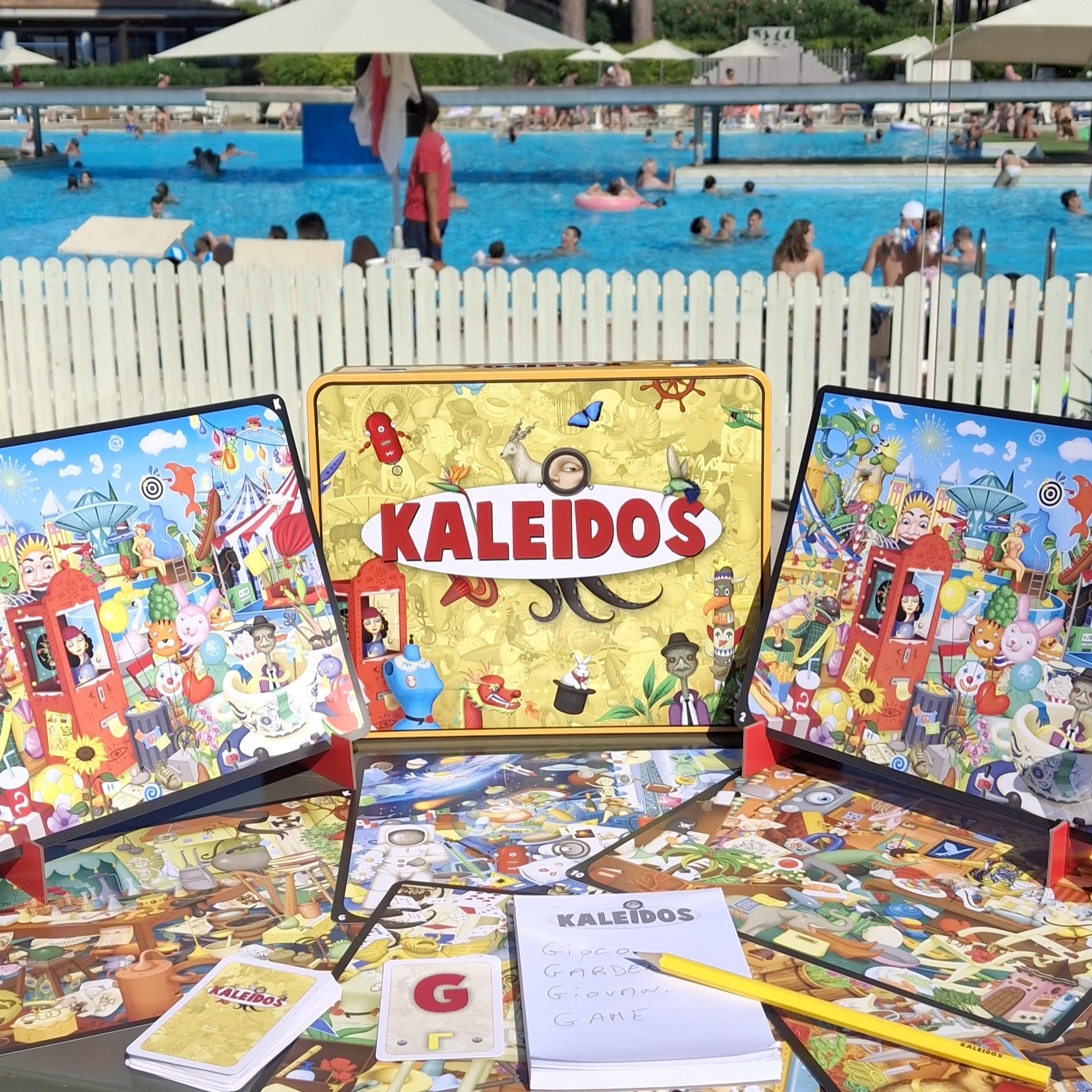 Kaleidos — Party Game di Osservazione e Parole | 2+ Giocatori | Dai 10 Anni | Giocabile in Qualsiasi Lingua | Scatola in Metallo
