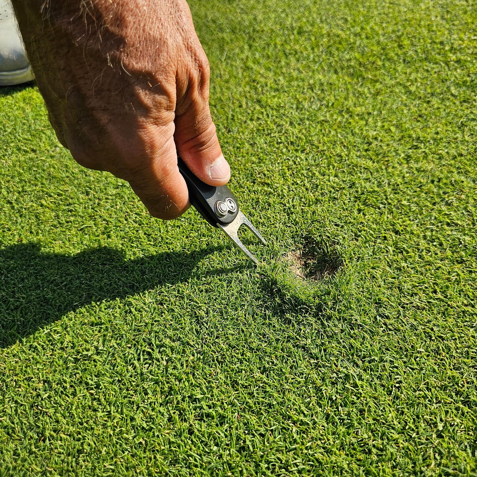 PATIKIL Strumento di riparazione per divot da golf pieghevole in metallo con marcatore magnetico forcella acciaio inox