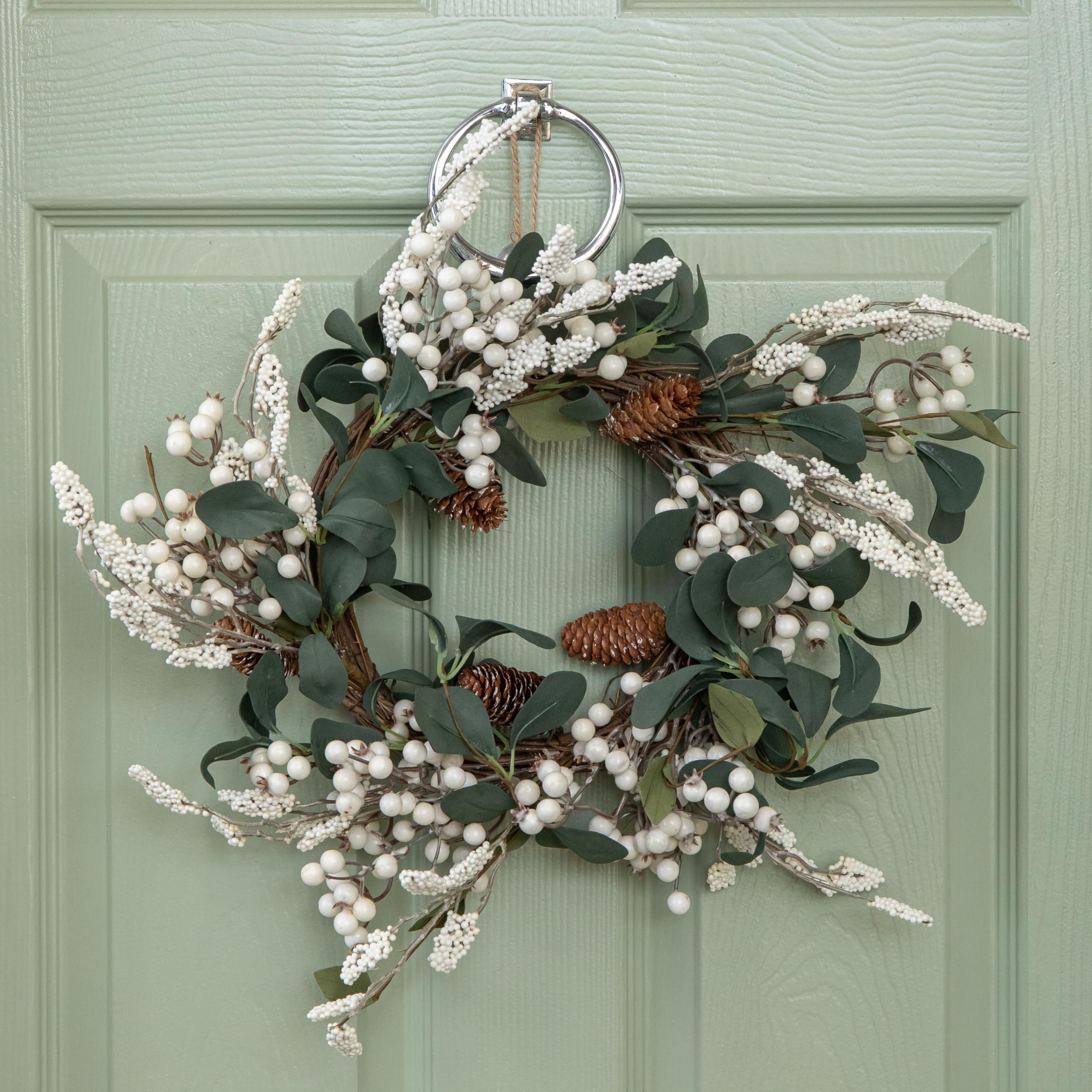 White 40Cm Hanging Christmas Winter Berry Wreath With Seasonal Foliage