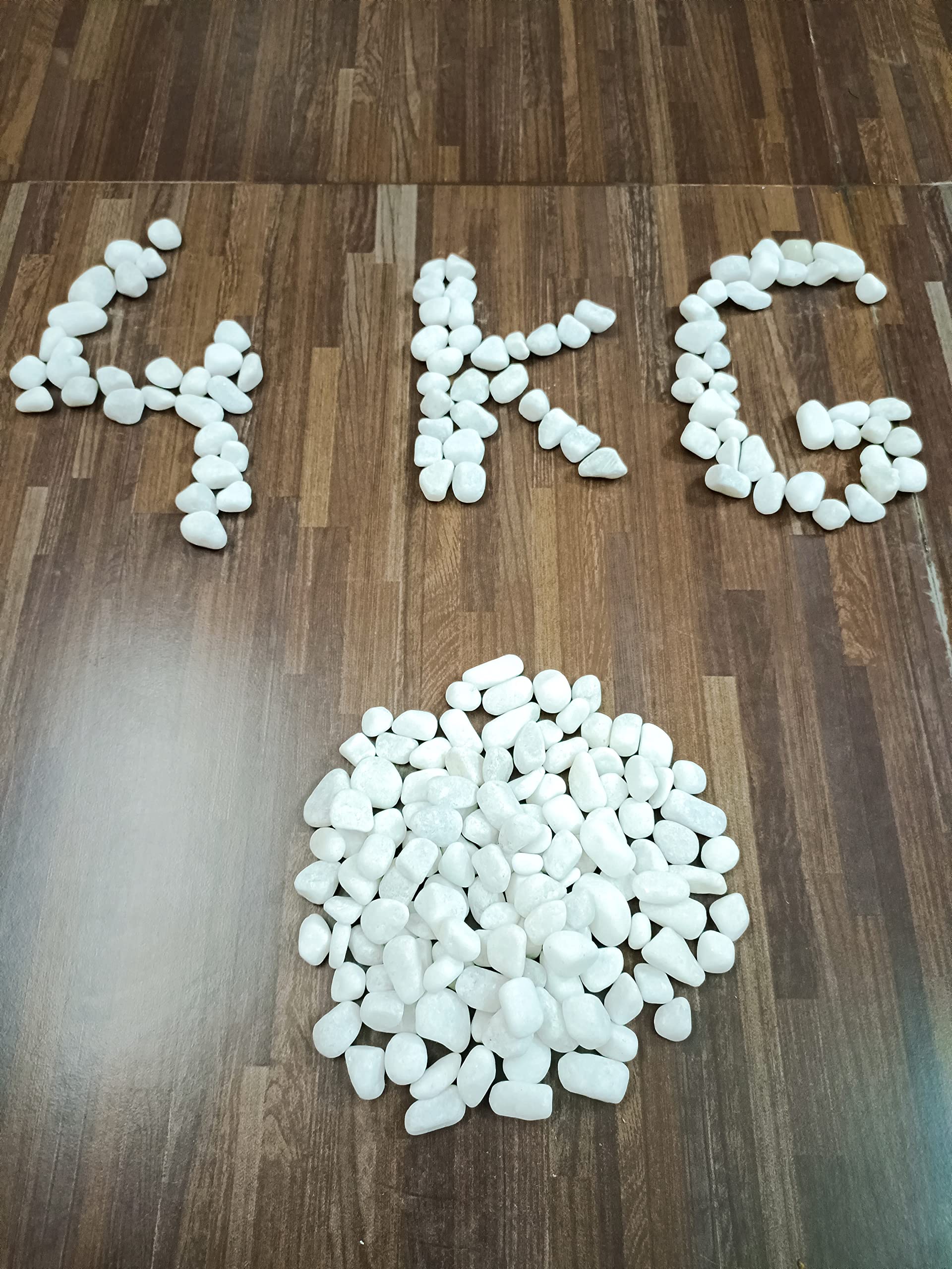 4Kg White Marble Stone Pebbles/Pabble for Vase Fillers Outdoor/Garden Decoration For All In One (1Cm Approx, 4 Kg, White) (B0BPY2S3S8) Amazon Price History, Amazon Price Tracker