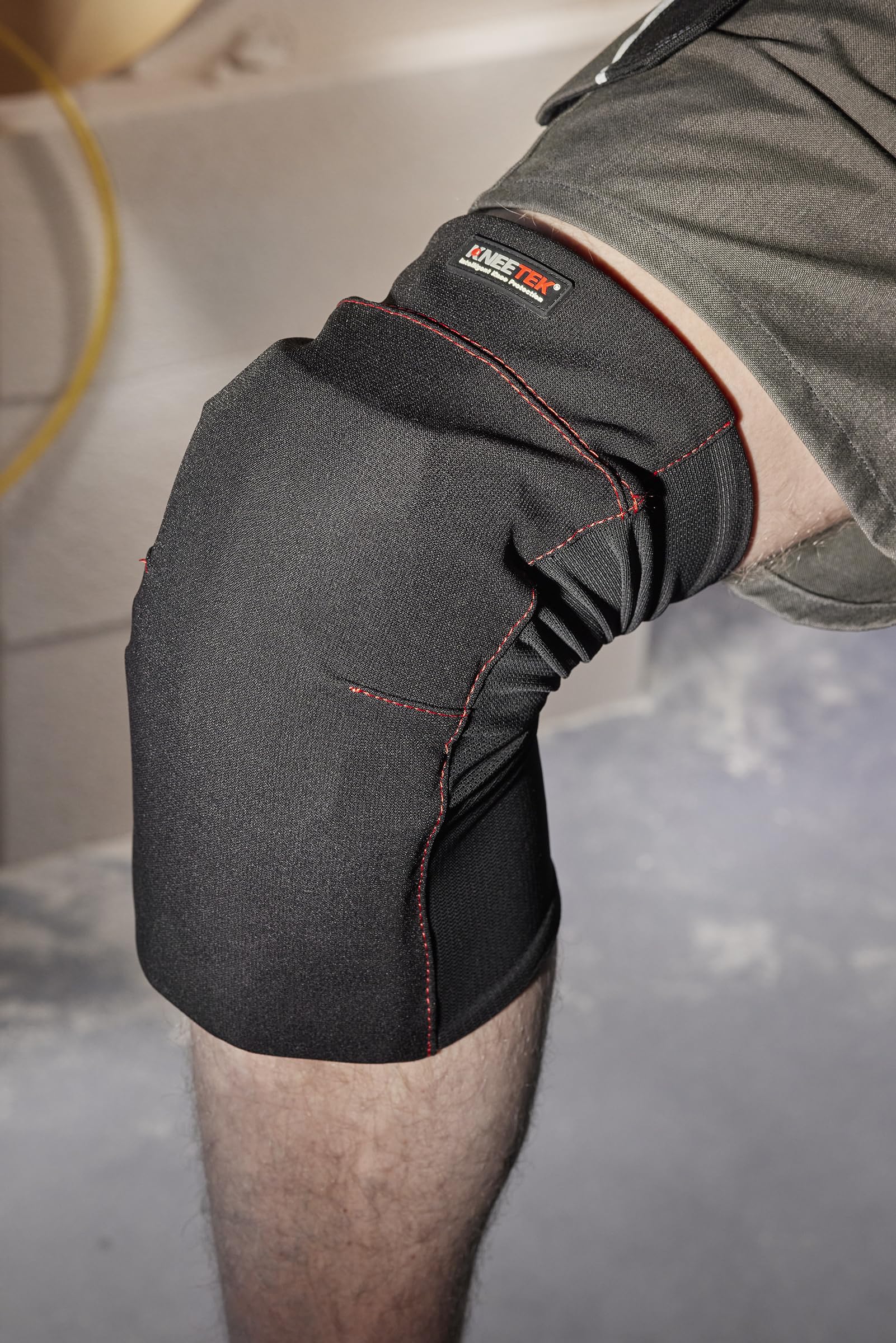 Kneetek PROTEK SlideOn Genouillères ultra légères avec ErgoPad Taille M | Super légères et flexibles : genouillères pour pantalons courts et étroits avec rembourrage ErgoPad remplaçable - Taille M