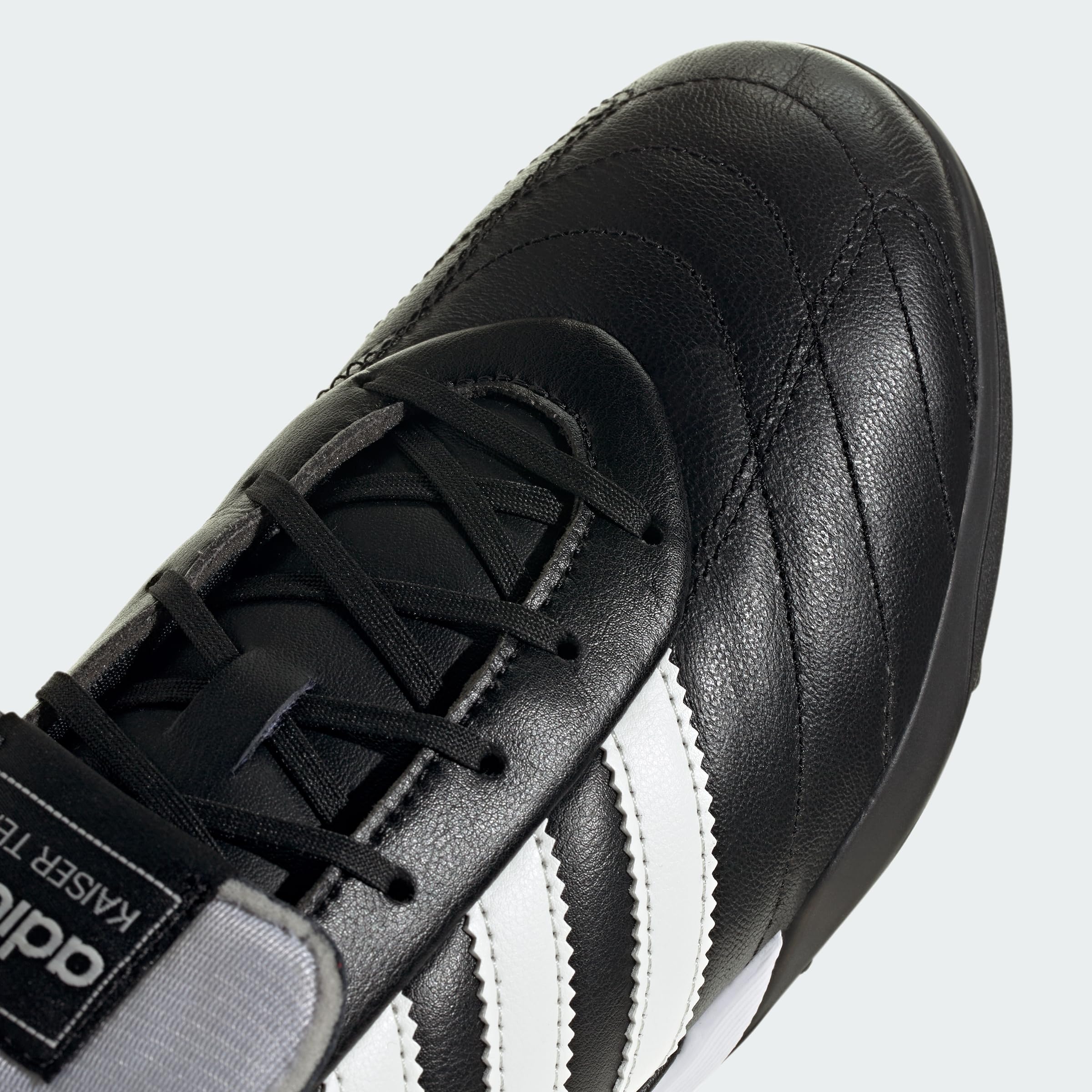 adidas Men's Zapatilla de fútbol Kaiser Team 2 para moqueta