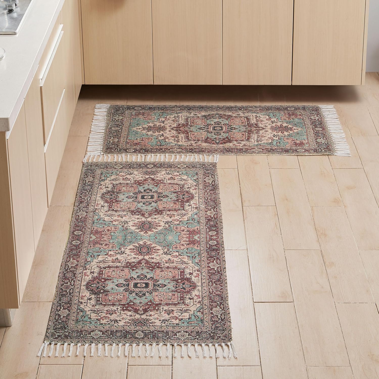 Amazon.com: Jessica Simpson Chenille Mahara Fringe Rug - Skid-Resistnat ...