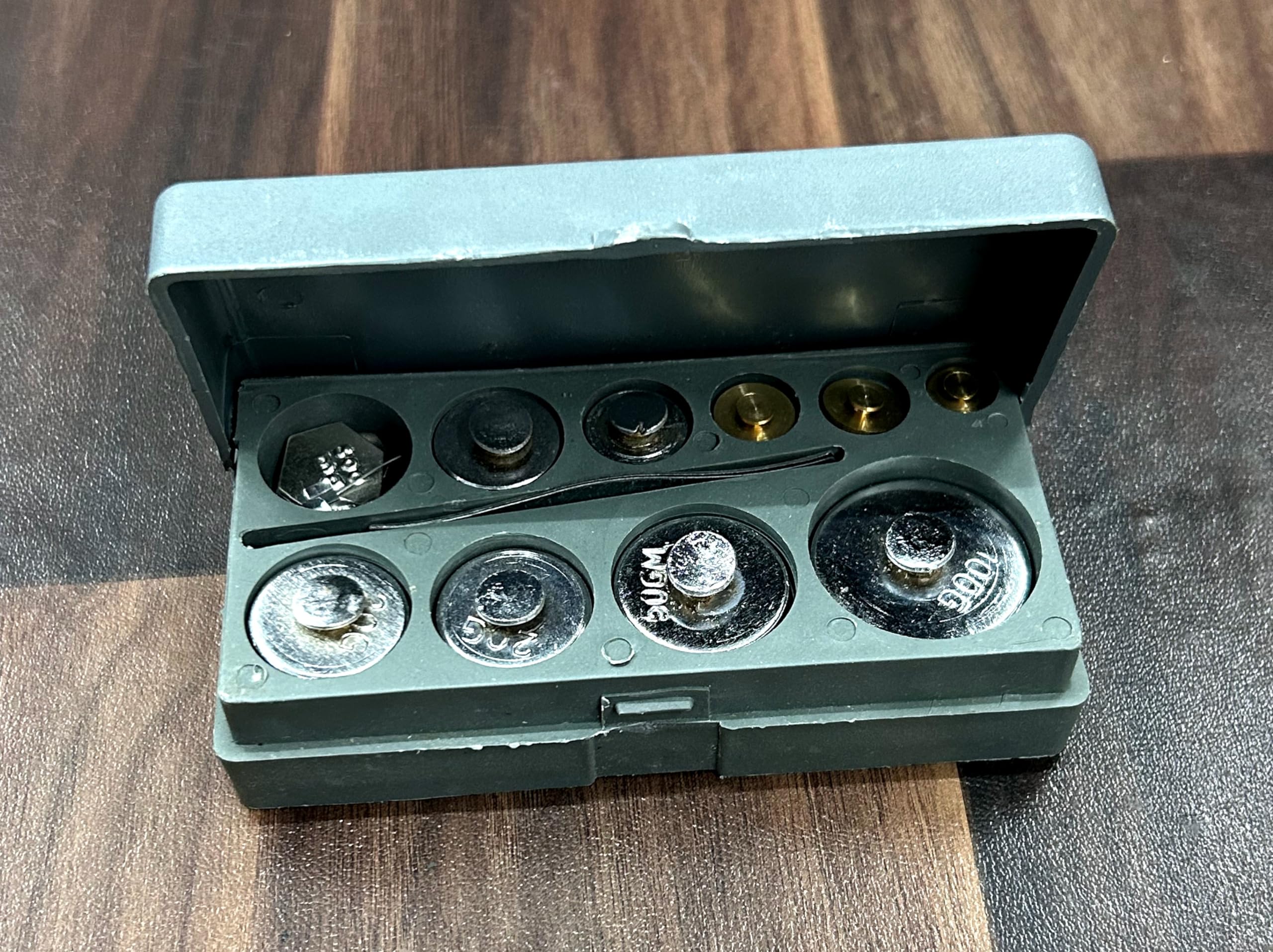 DT Science House physical weight box