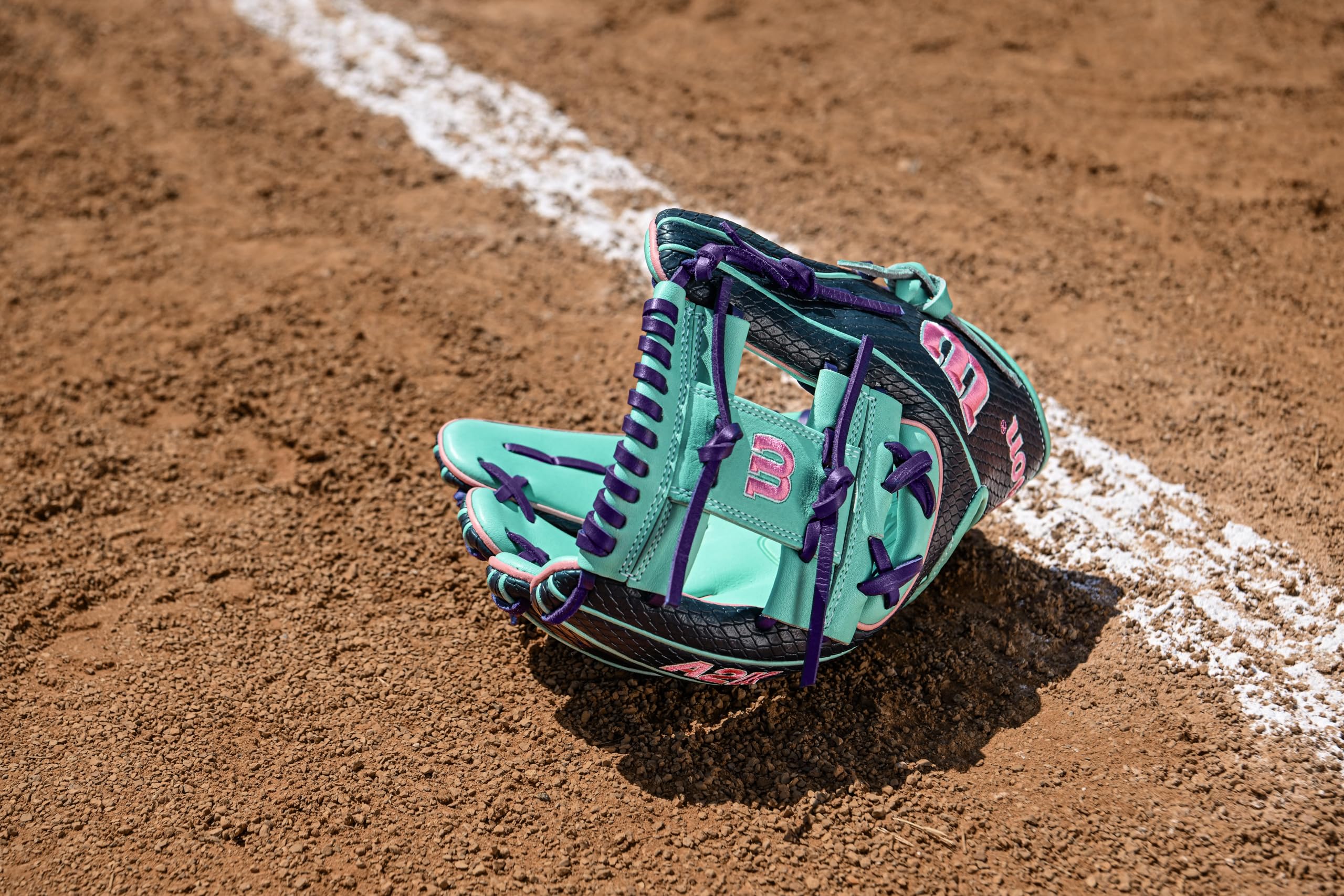 Wilson Herbst 2025 A2K Baseballhandschuhe
