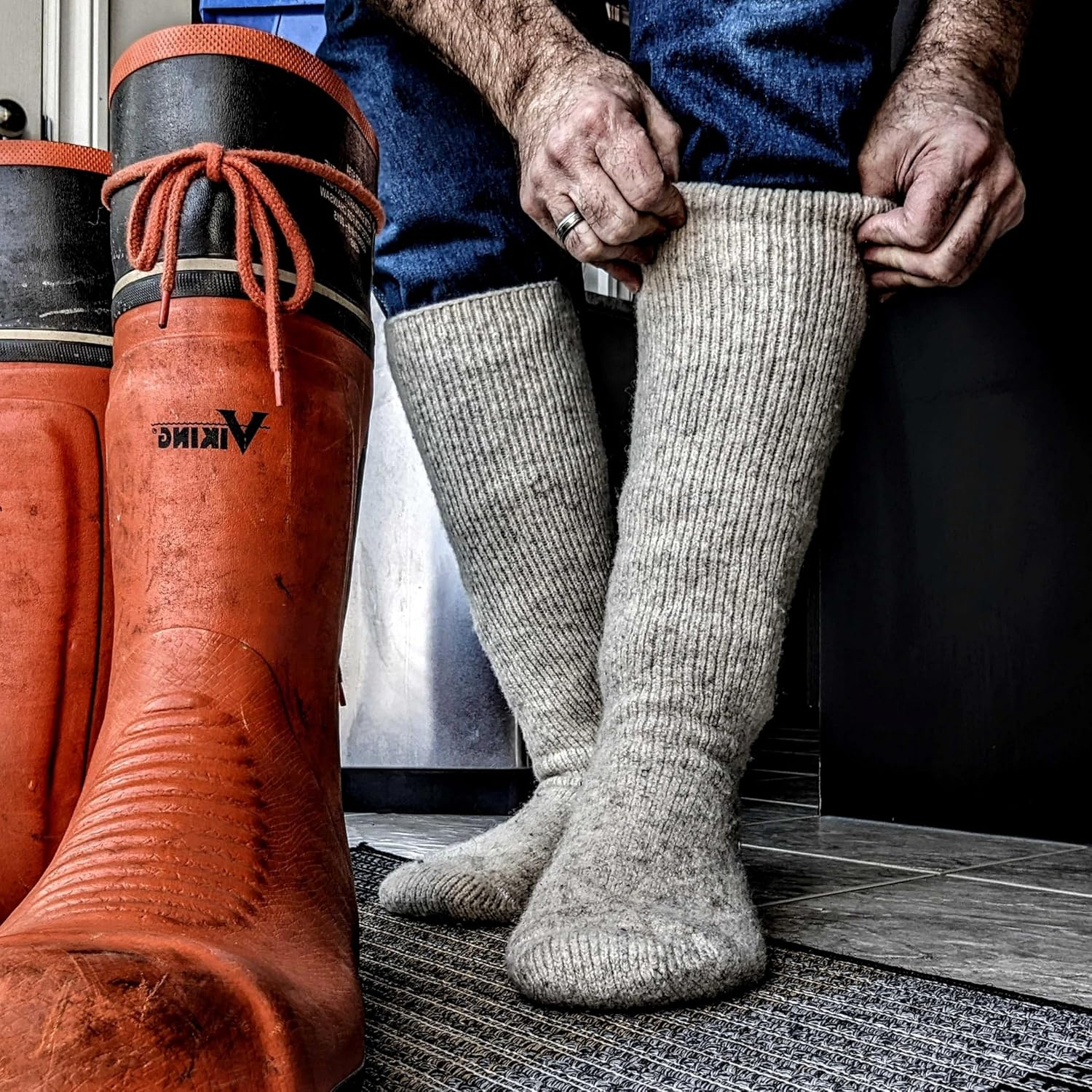 J.B. Field's -50 Below Icelandic Wool Socks for Extreme Cold Winter Weather, Thermal Socks for Women and Men, (Large)