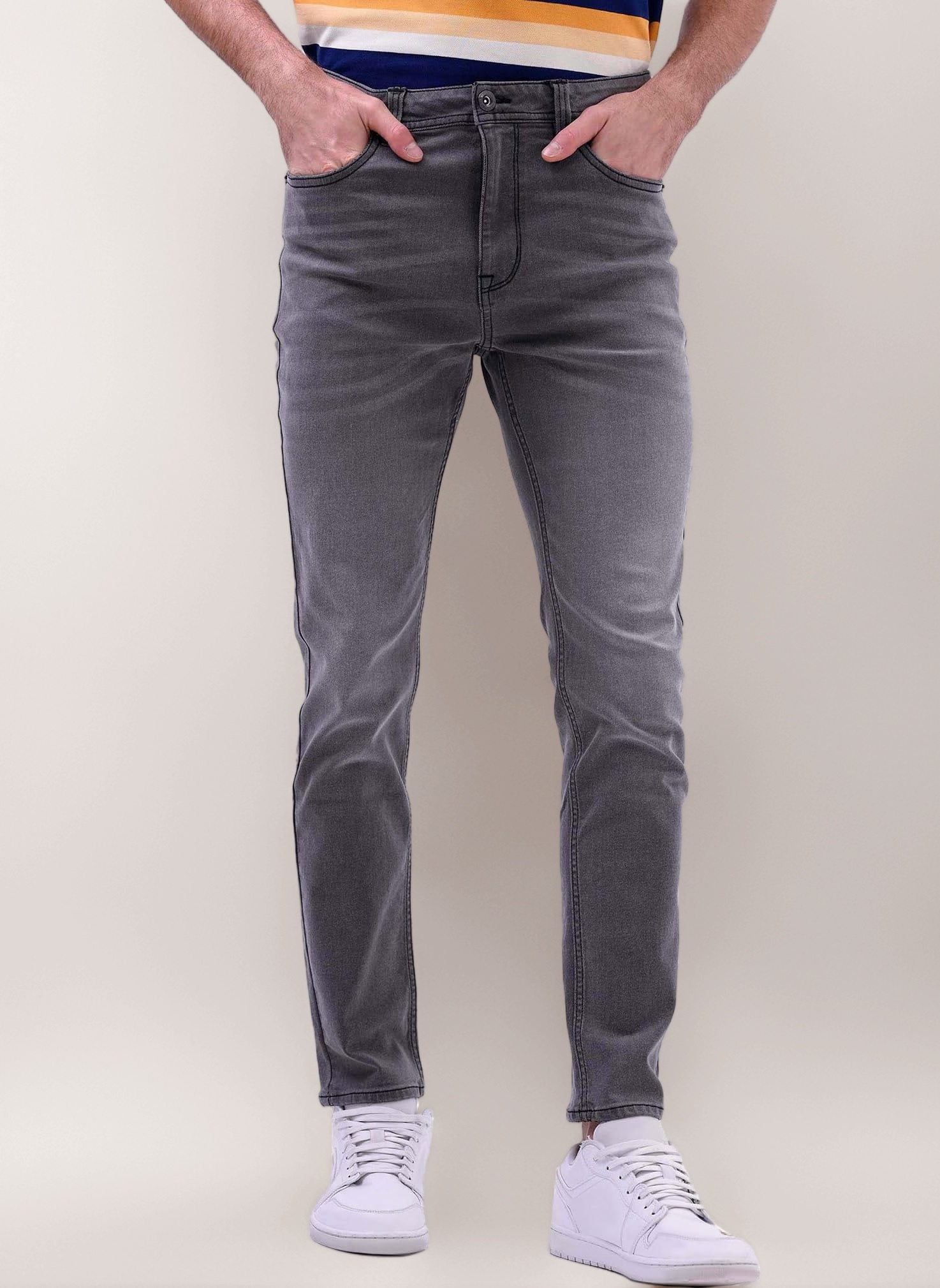 – Mens Light Grey Ultimate Comfort Super Stretch Jeans Modern Regular Fit, 5-Pocket Design, Soft Stretch Fabric, Smart-Casual Style for Day-to-Night Wear