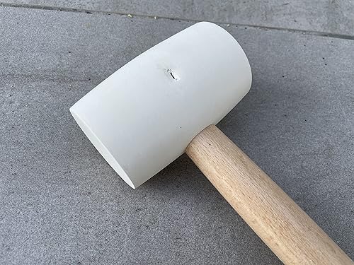 Miniatura 2 de Sandbaggy Mazo de goma  20 onzas de grado industrial  Para aplicaciones como construcción y paisajismo  Hecho de roble sólido  Cómodo para uso todo