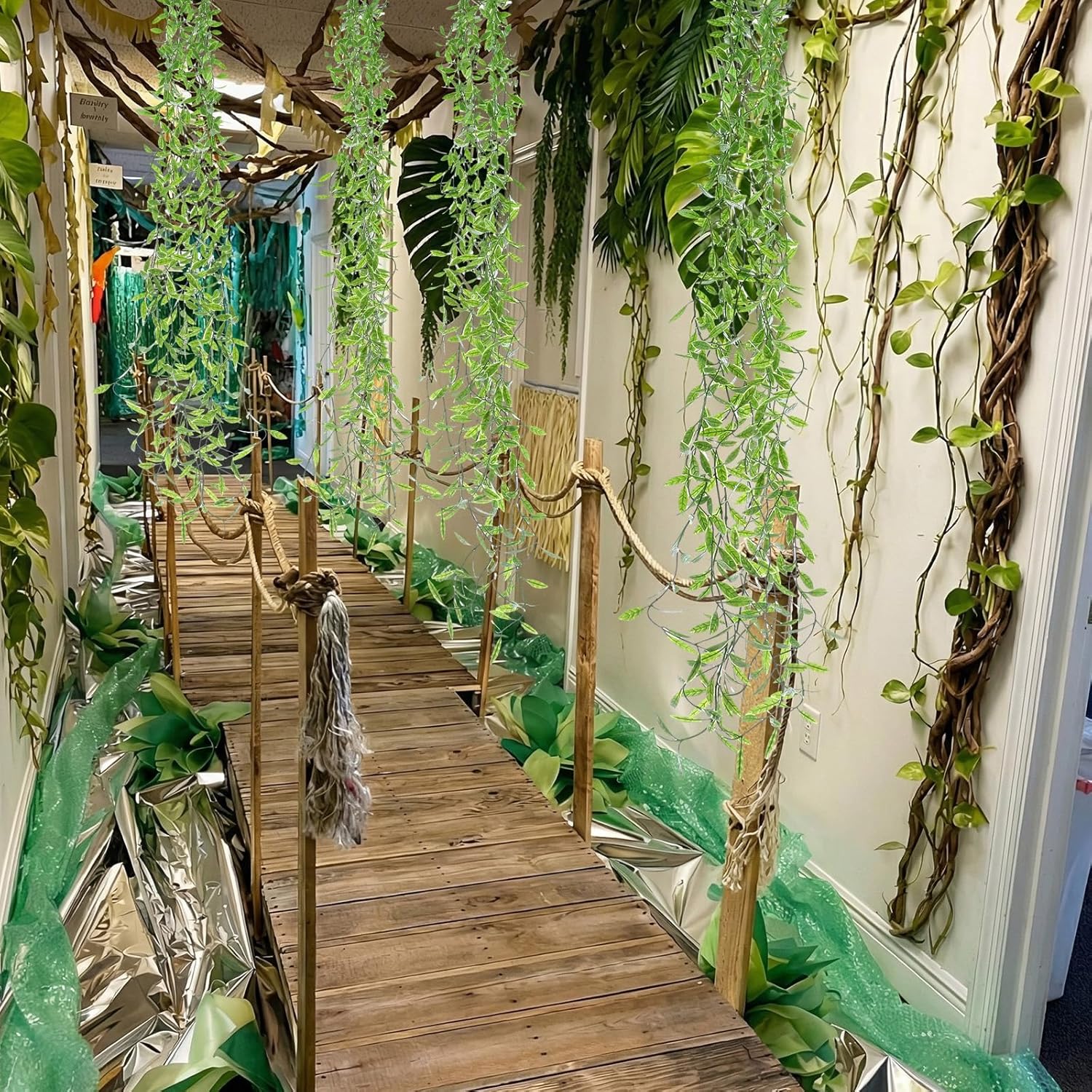 Bucherry Jungle Theme Decoration Set, 68.9ft Artificial Hanging Willow Vines Greenery for Classroom, Woodland Forest Rainforest Safari Party, Enchanted Indoor Outdoor Home Garden Wall DIY Decor