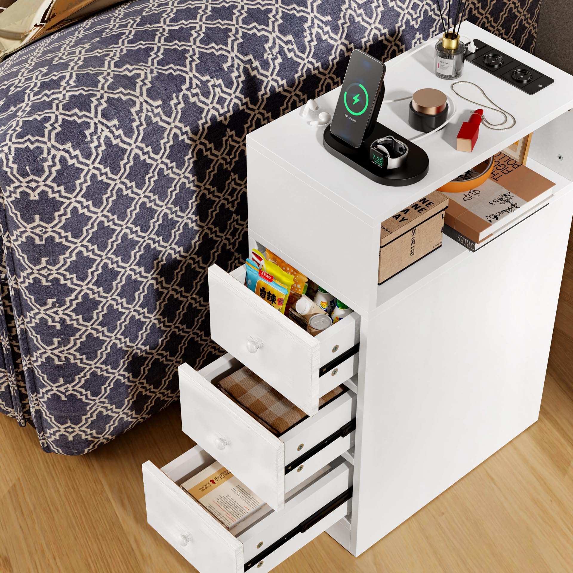 Juego de 1 Mesitas de Noche Estrechas, Mueble Auxiliar 3 Cajón y 1 Compartimentos, Mueble Auxiliar Estrecho con 2 Enchufes y 2 Puertos USB, Mesita de Noche Madera Dormitorio, Blanco
