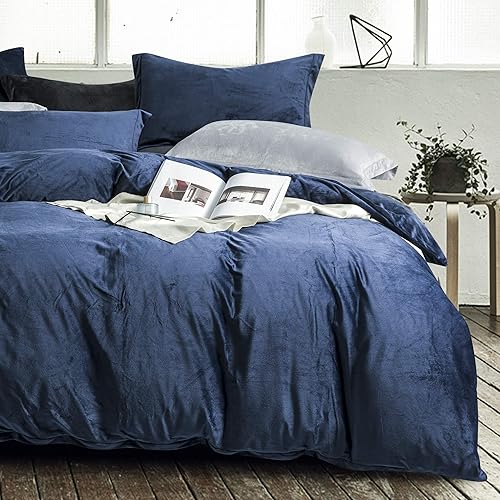 NTBAY Velvet Flannel Queen Duvet Cover Set, 3 Pieces Zippered