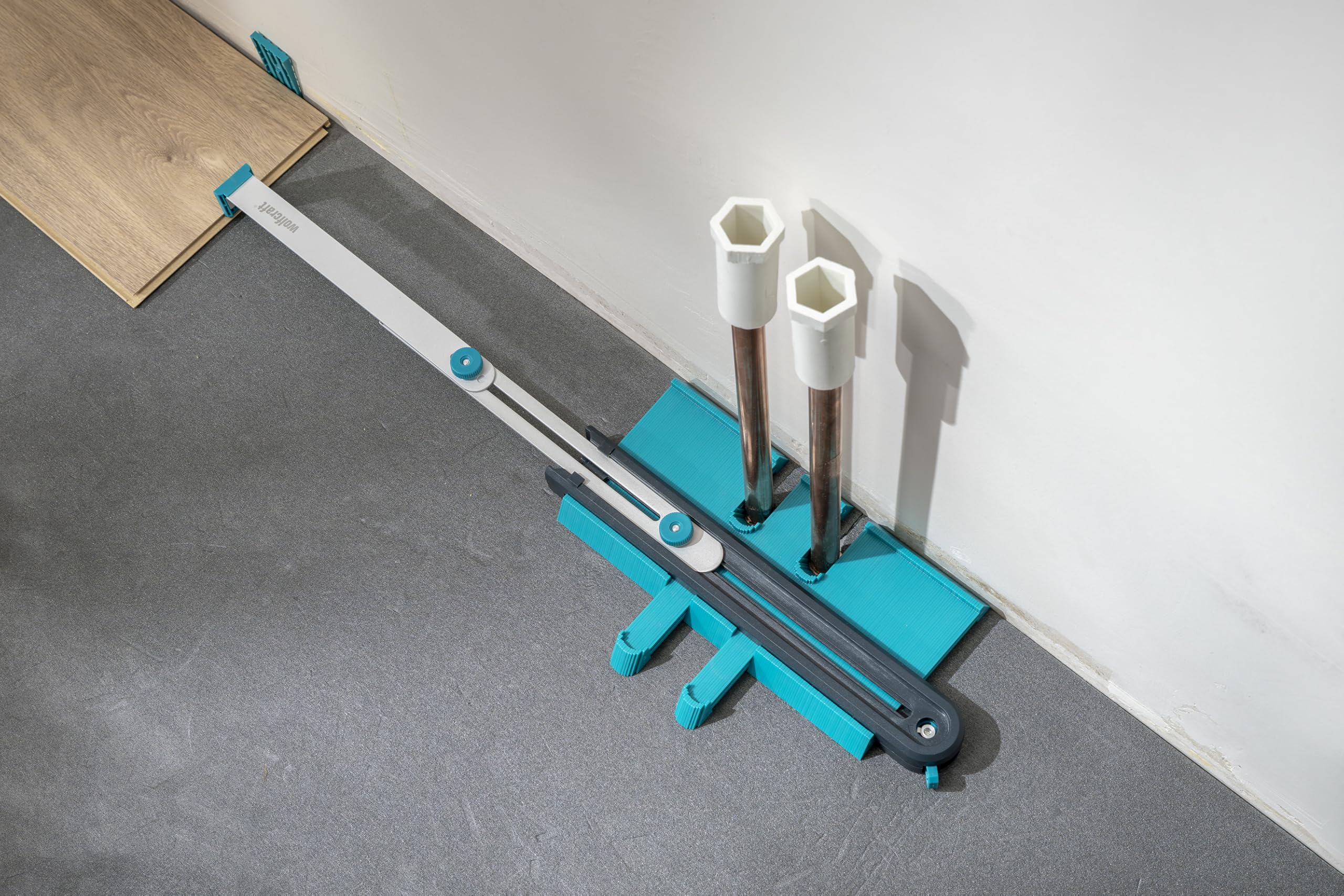 wolfcraft Calibro per Contorni PRO, Larghezza 250 mm con Guida Telescopica fino a 700 mm, per Rilevare e Trasferire Profili di Taglio in modo Preciso senza Misurare – 6980000