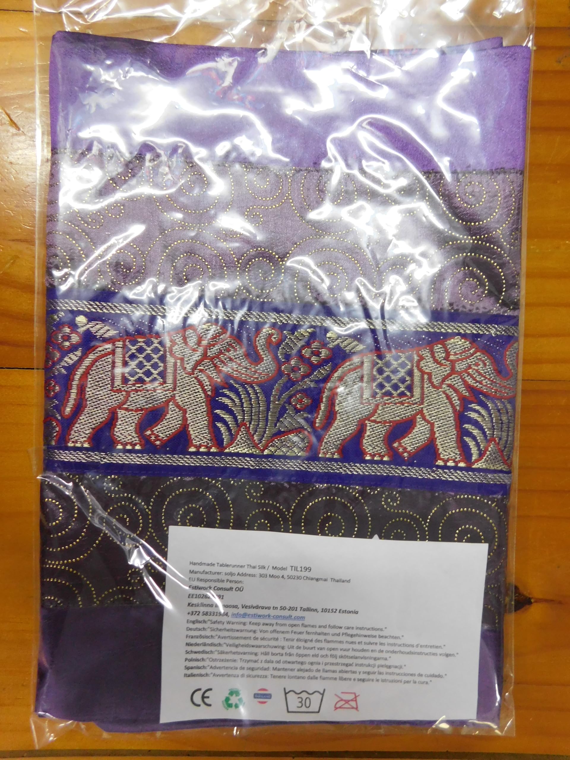 Elefante Bianco Crema e Grigio Argentato Runner da tavola tovaglia per cucina soggiorno Thai Silk dimensioni 200 cm x 30 cm