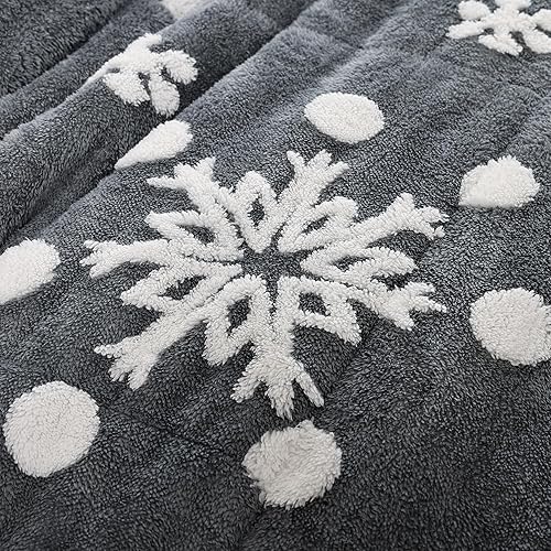 Miniatura 4 de JANZAA Juego de edredón de terciopelo gris oscuro con copos de nieve blanco estereoscópico de 3 piezas, tamaño King, suave y esponjoso