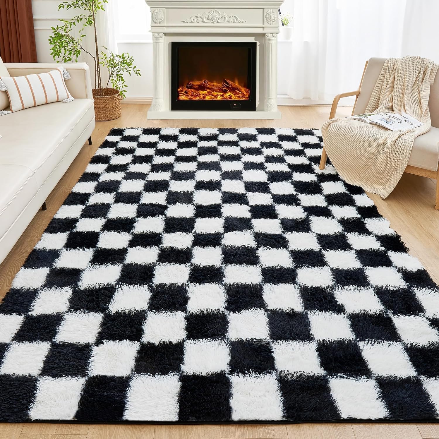 Andency 4x6 Ft Black and White Area Rug for Living Room Classic Checkered Shaggy Rug Non-Slip High Pile Soft Fluffy Rug Fuzzy Carpet Bedroom Kids Toddler Room Nursery Playroom, Cute Dorm Home Decor