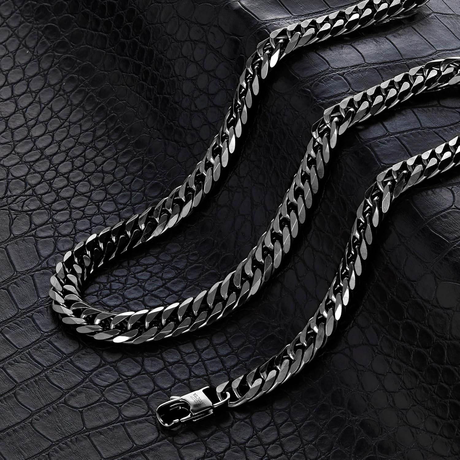 Invicta Jewelry Men's Curb Chain Stainless Steel Necklace (6mm-11.5mm) - 24" - Image 3