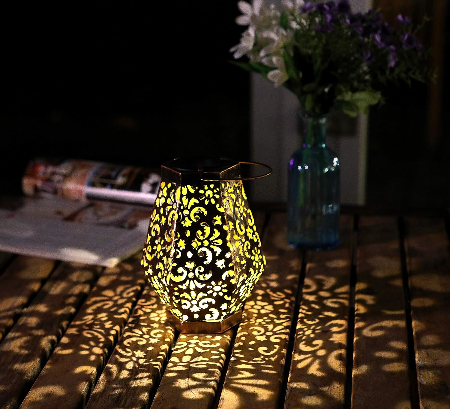 WSgift 2 Pack Hanging Solar Lantern Metal LED Table Lamp Outdoor Solar Hollow-Out Lights with Handle, 6 lumens, 5.5 x 5.5 x 7.5 Inch, Antique Bronze