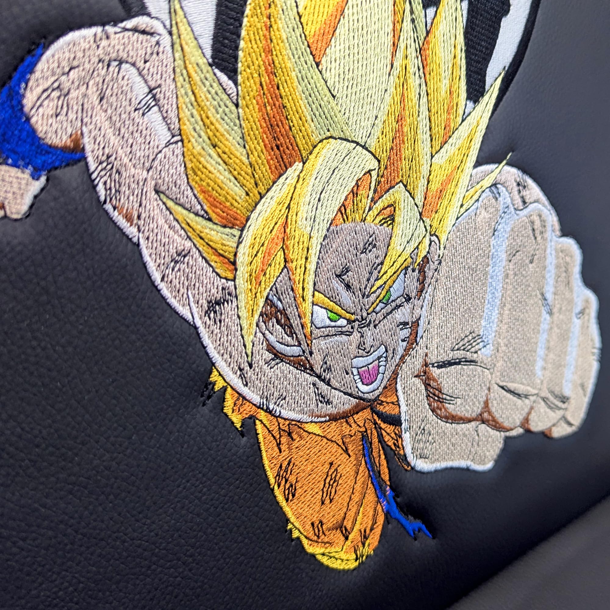 SUBSONIC – Gaming-Schaukelstuhl Dragon Ball – Ergonomischer Schaukelstuhl mit offizieller Lizenz – Kunstleder in Schwarz und Orange mit Stickereien – Bequemer Stuhl für Wohnzimmer oder Schlafzimmer
