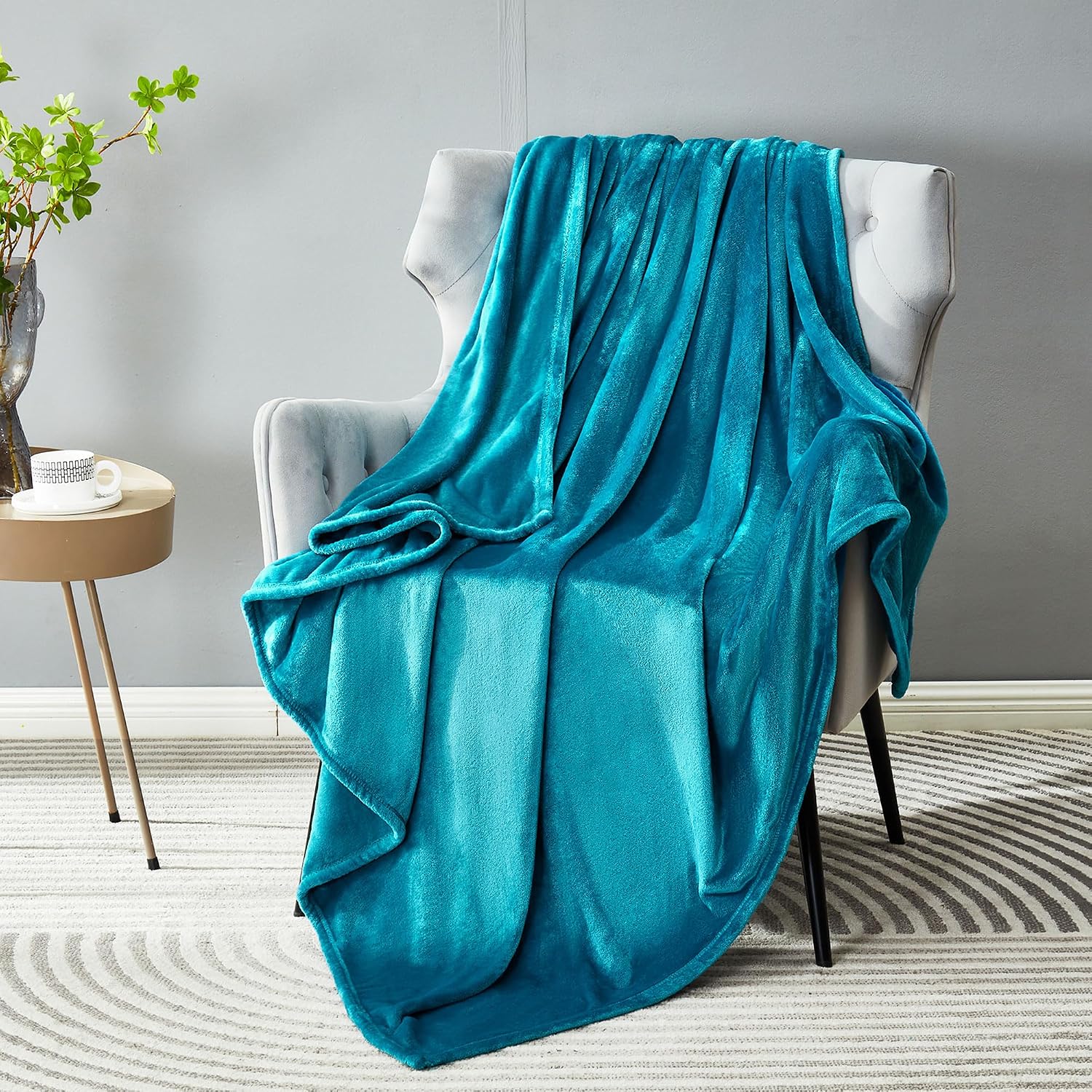 DREAMNINE Large Soft Fuzzy Flannel Fleece Throw Blanket for Couch Sofa 60" x 80", Decorative Solid Lightweight Velvet Bed Blanket, Luxury Cozy Shag Plush Microfiber Blankets for Bedroom,Twin Size,Teal