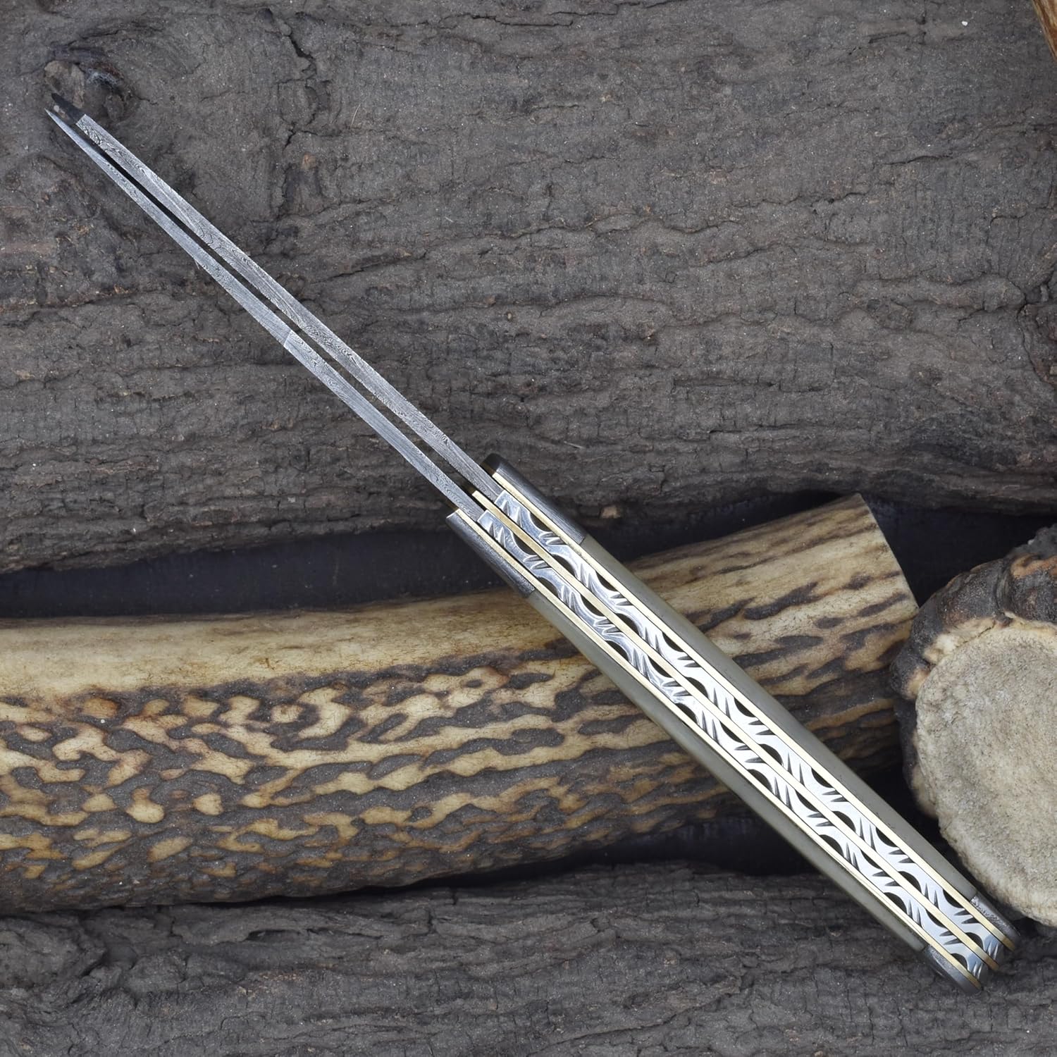 Knives Ranch Double Blade Handmade Damascus Steel Trapper Folding Pocket Knife with Natural Cattle Bone Handle,3" High Carbon Steel Blades, Modern Style, White Cattle Bone Handle, Leather Pouch, 4" Closed Length, 3/32" Blade Thickness, Adult Pocket Knife for EDC & Collecting (7020-B)