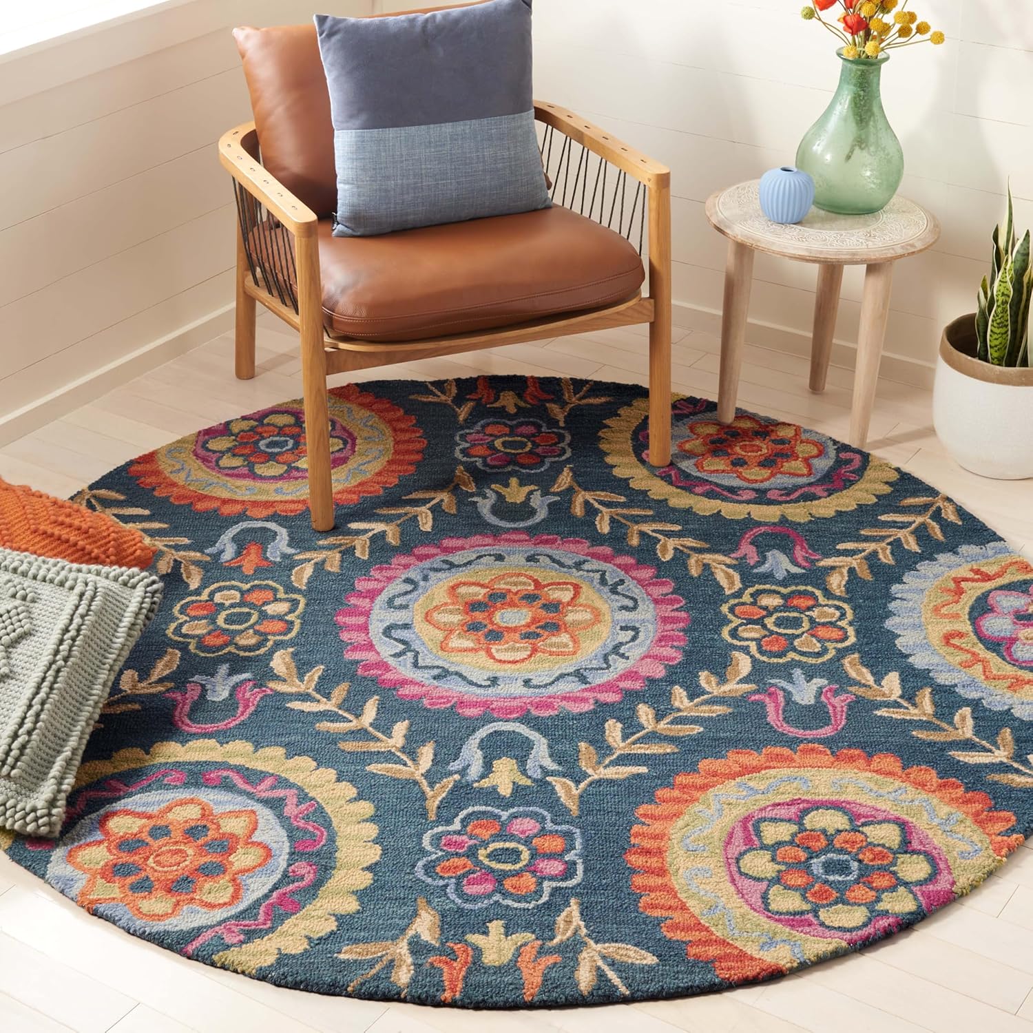 SAFAVIEH Suzani Collection Area Rug - 6' Round, Blue & Multi, Hand-Hooked Boho Wool, Ideal for High Traffic Areas in Living Room, Bedroom (SZN374A)